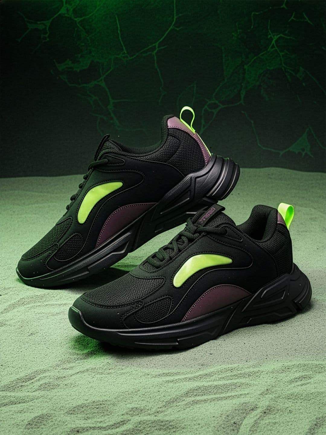 MARVEL STREET Men Hulk Walking Shoes - view 1
