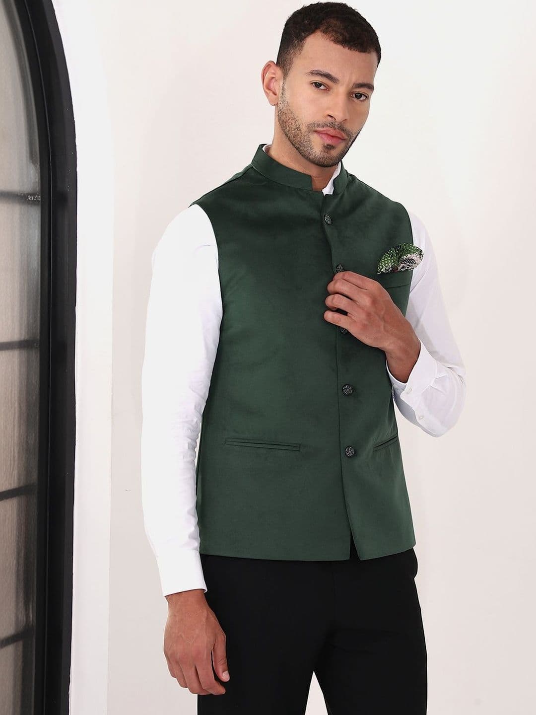 MANQ Men Solid Nehru Jacket & Trouser Suit - view 1