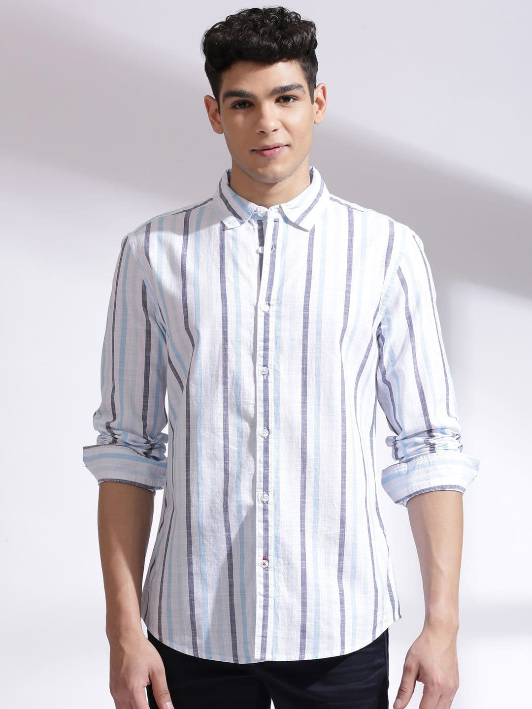INVICTUS Men Standard Slim Fit Striped Cotton Casual Shirt - view 1