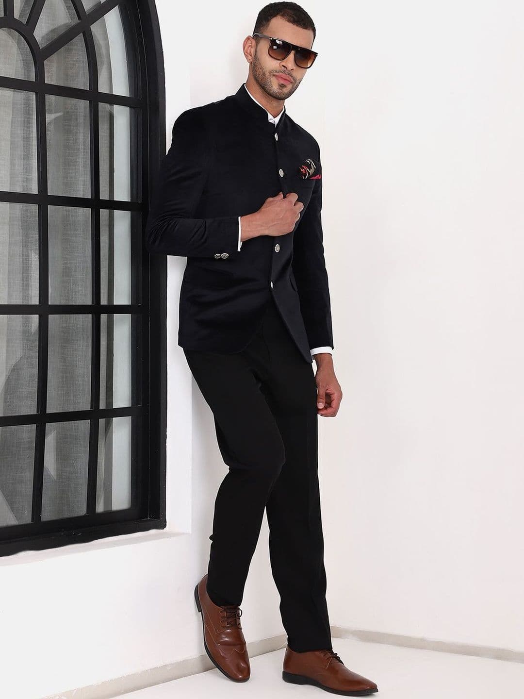 MANQ Men Mandarin Collar Bandhgala Suits