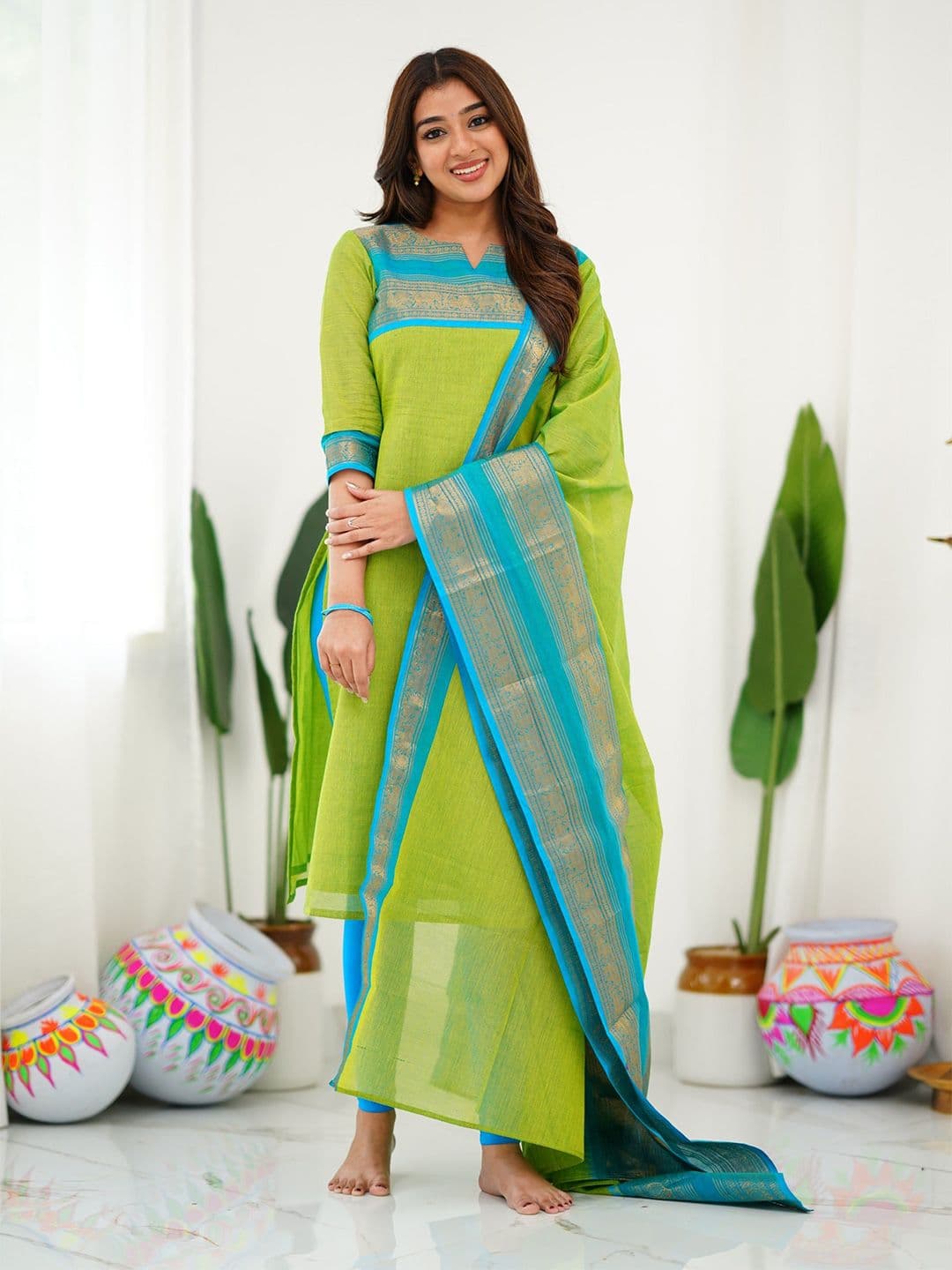 Vastukala Pure Kanchi Cotton Notch Neck Straight Kurta - view 1