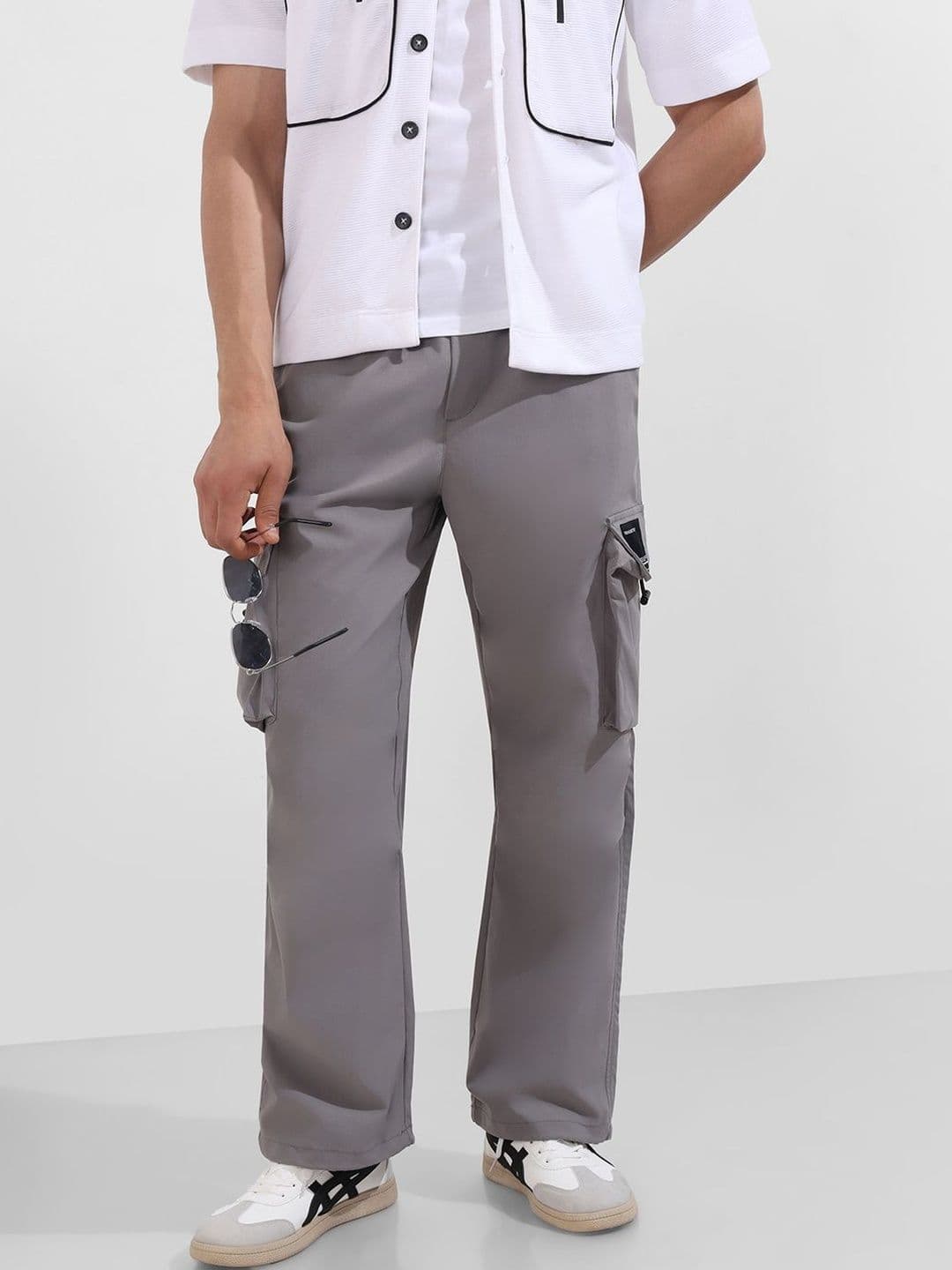 The Indian Garage Co Men Textured Cargos Trousers - view 1