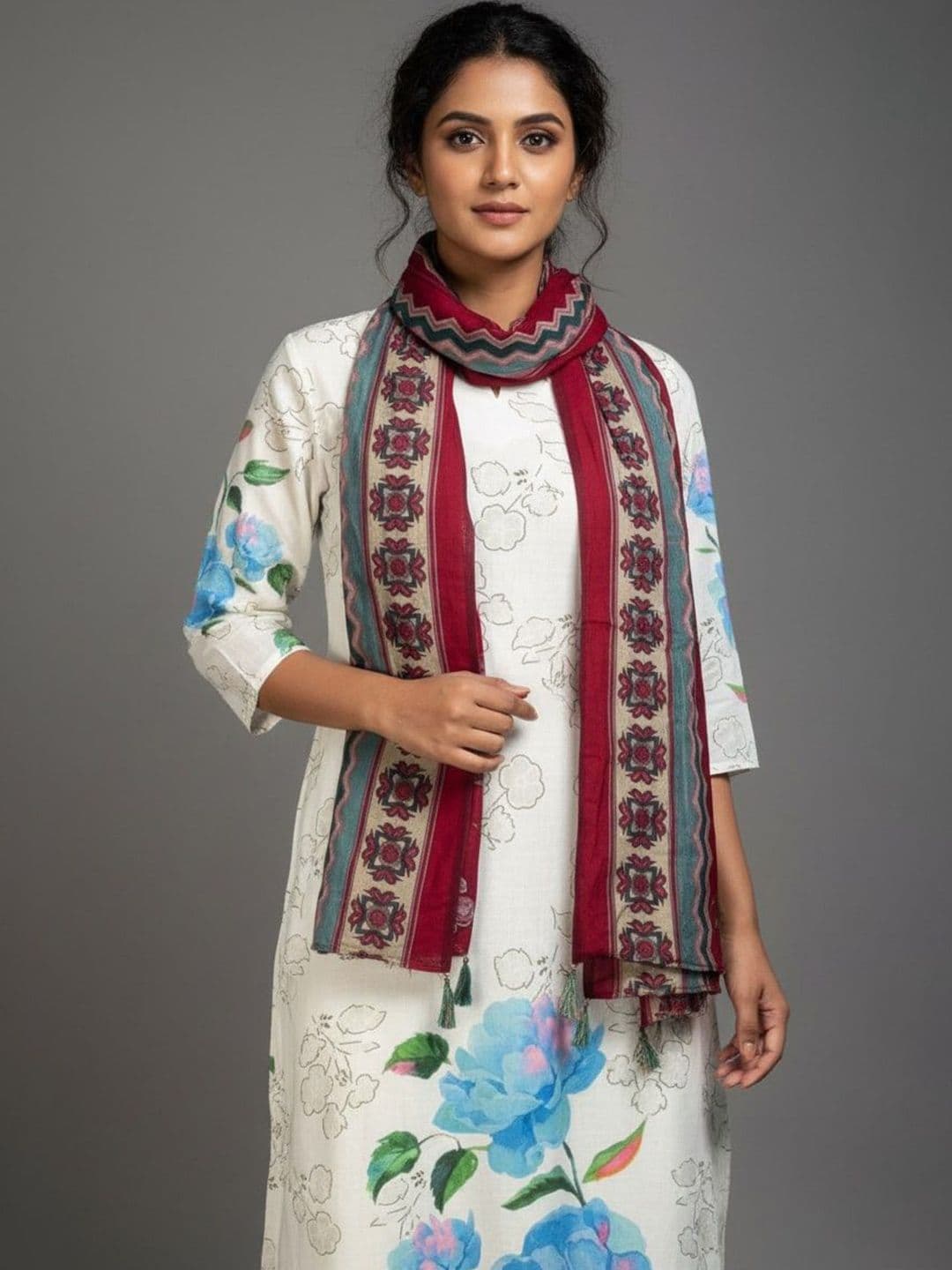 Sangria Women Maroon Silk Printed Casual Dupatta - view 1