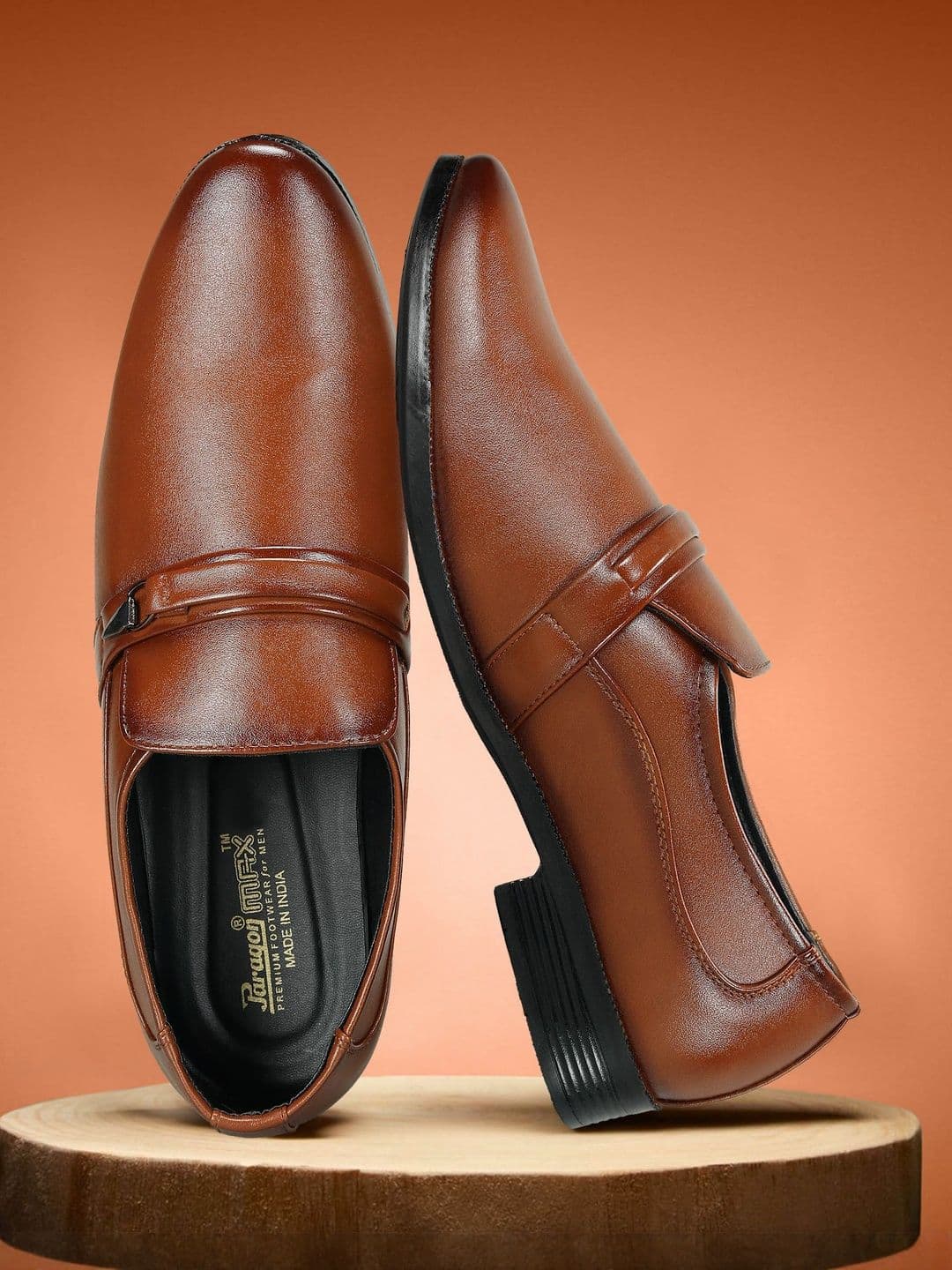 Paragon Men Cushioned Insole & Sturdy Textured Formal Shoes - view 1