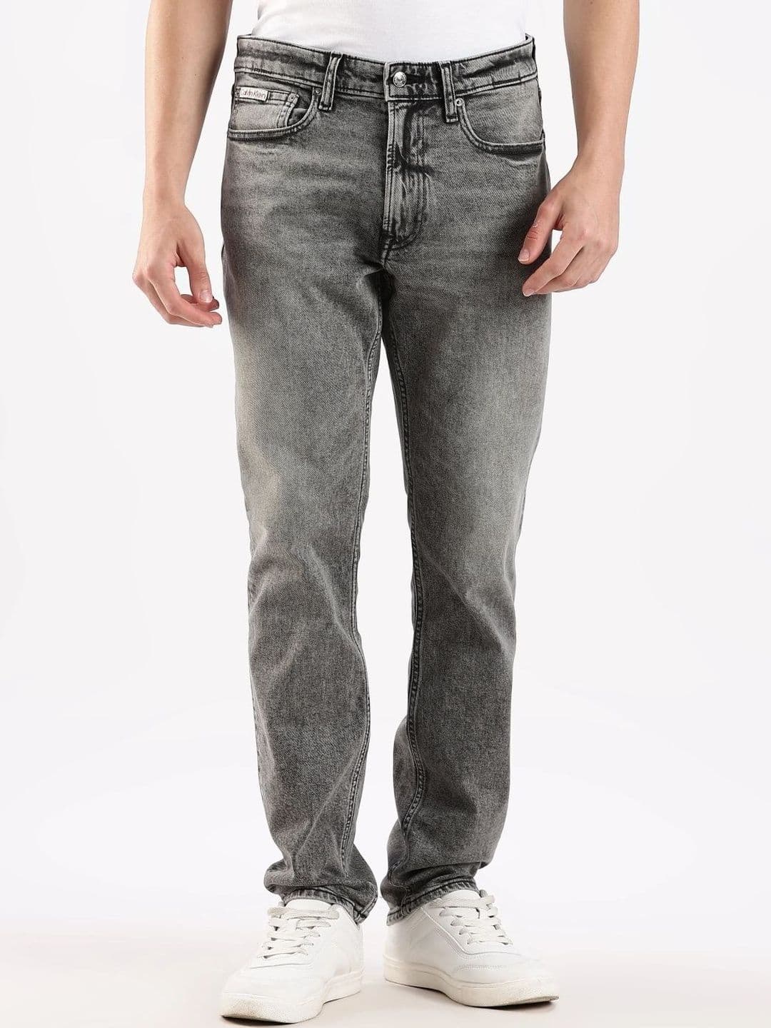 Calvin Klein Jeans Men Slim Fit Mid-Rise Light Fade Jeans - view 1