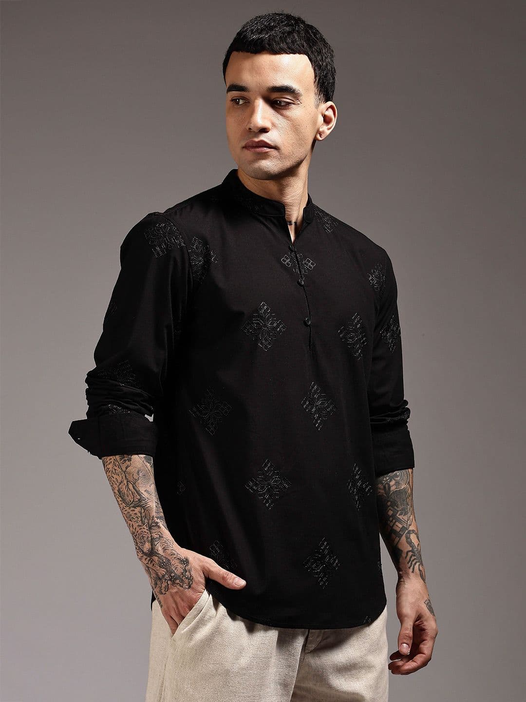 HERE&NOW Men Embroidered Thread Work Kurta