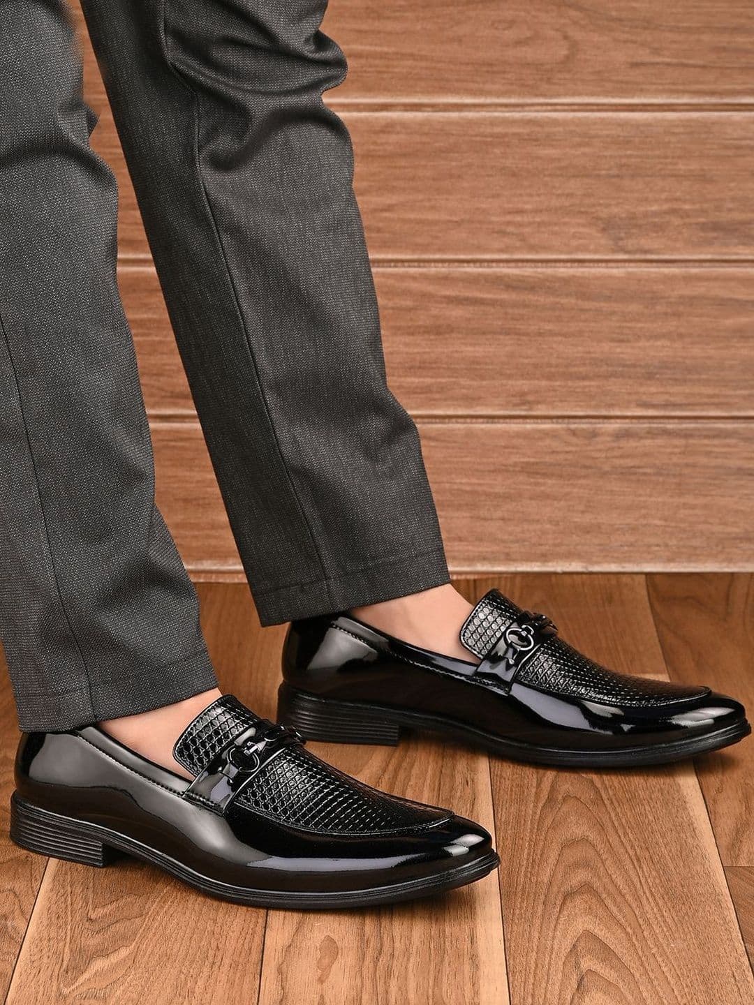 HERE&NOW Men Textured Formal Shoes - view 1
