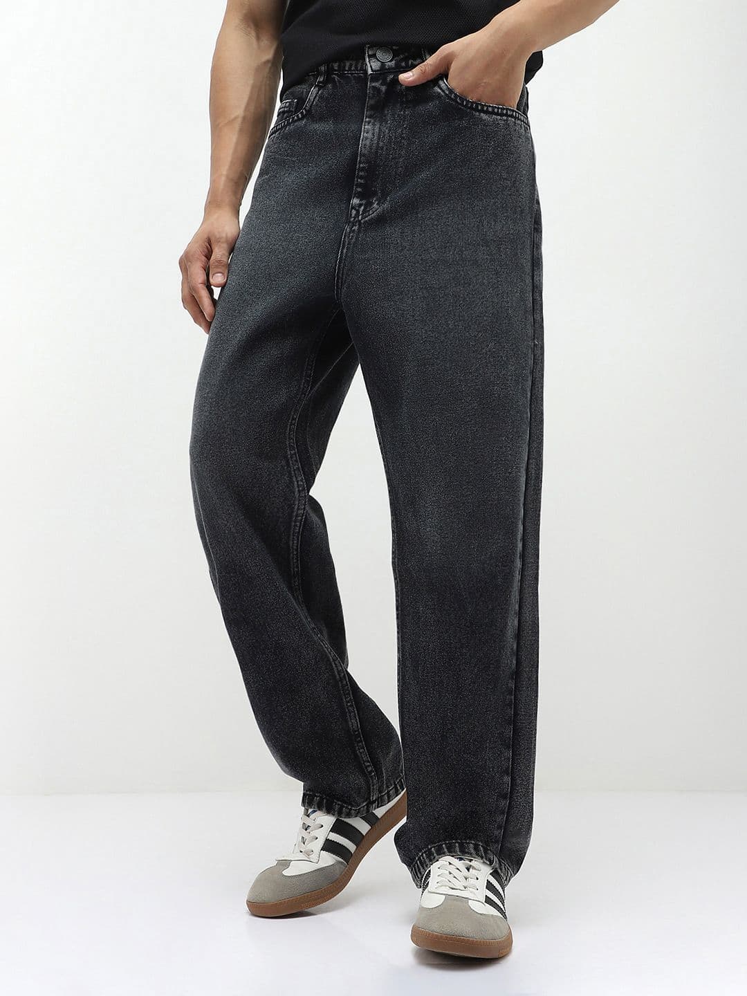 Urbano Fashion Men's Black Loose Baggy Fit Non-Stretchable Heavy Washed Jeans - view 1