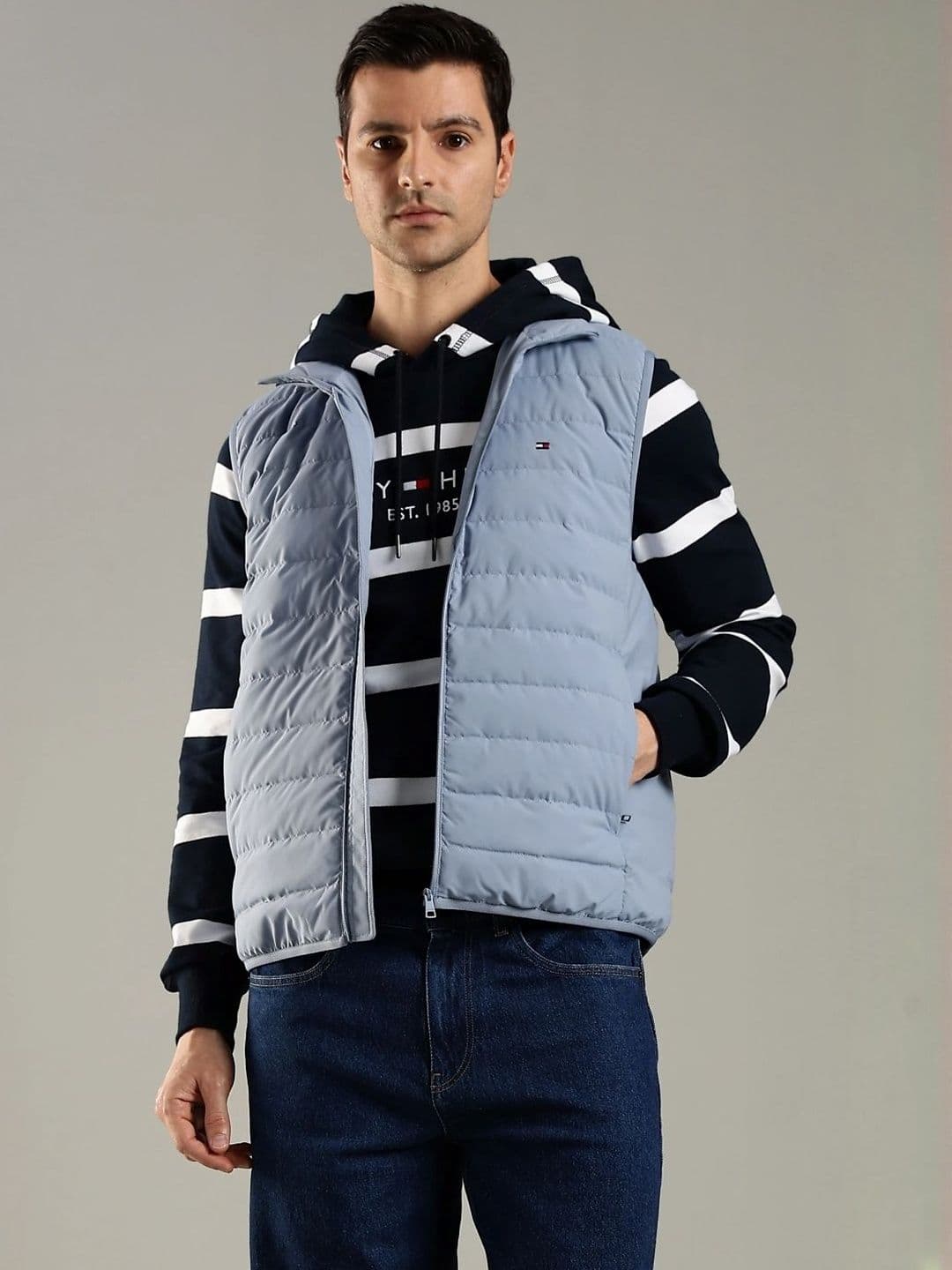 Tommy Hilfiger Mock Collar Regular Fit Gilet - view 1