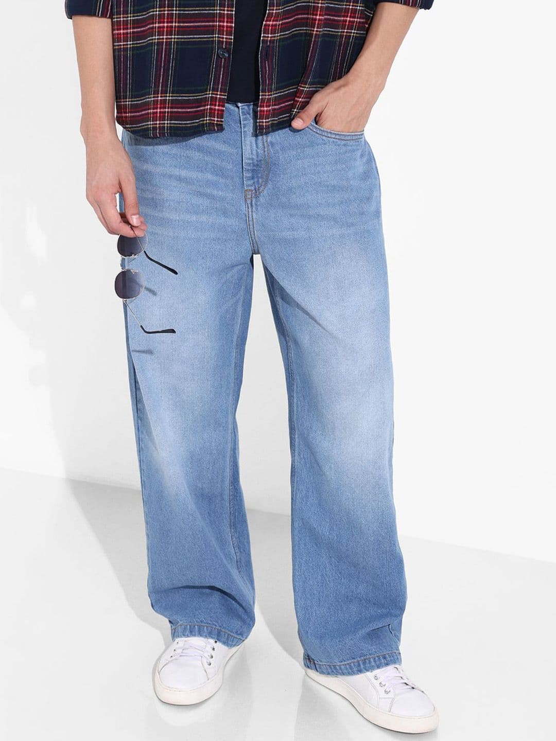 The Indian Garage Co Men Baggy Mid-Rise Pure Cotton Jeans - view 1