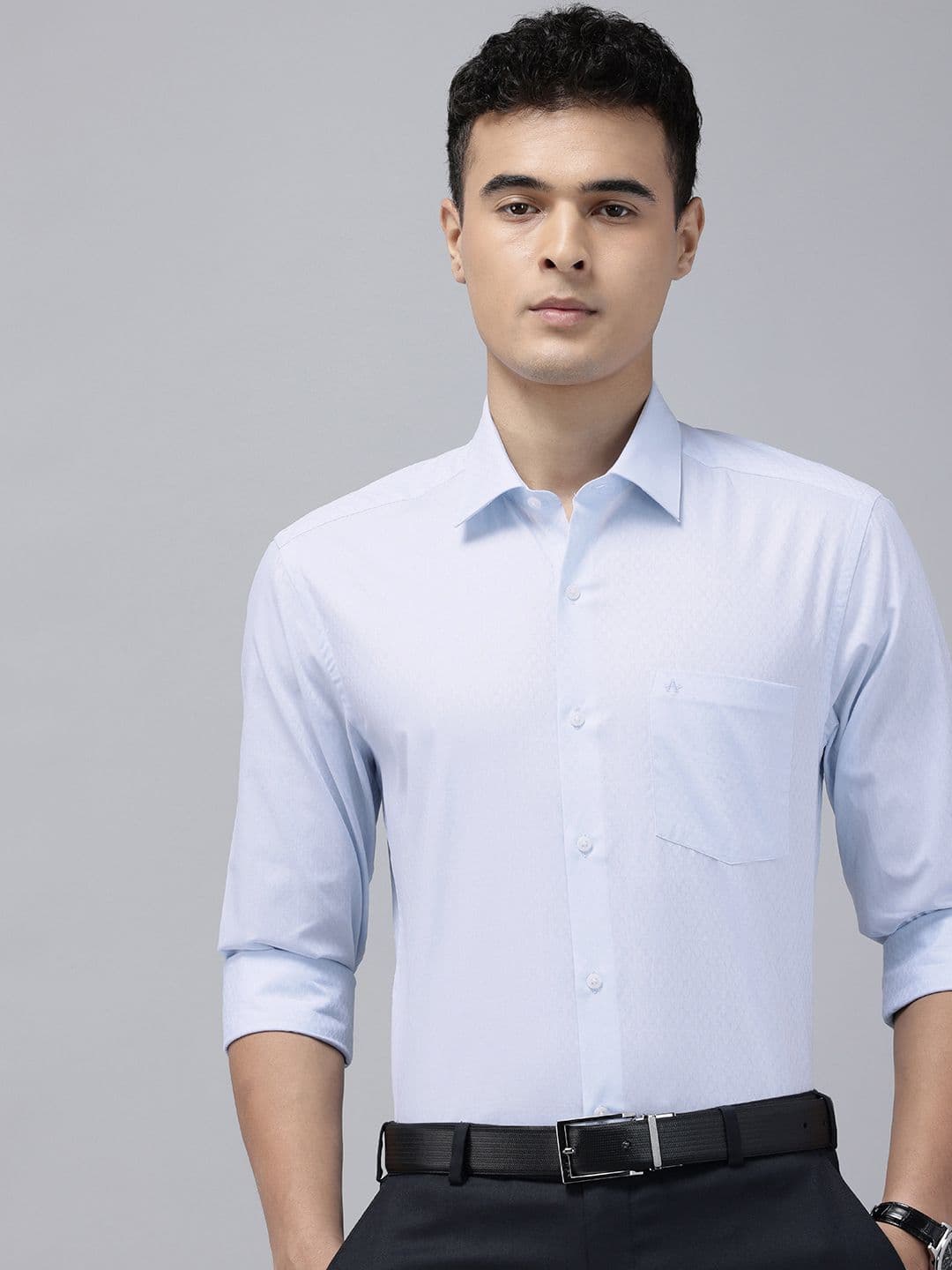 Arrow Manhattan Slim Fit Self Design Textured Pure Cotton Formal Shirt