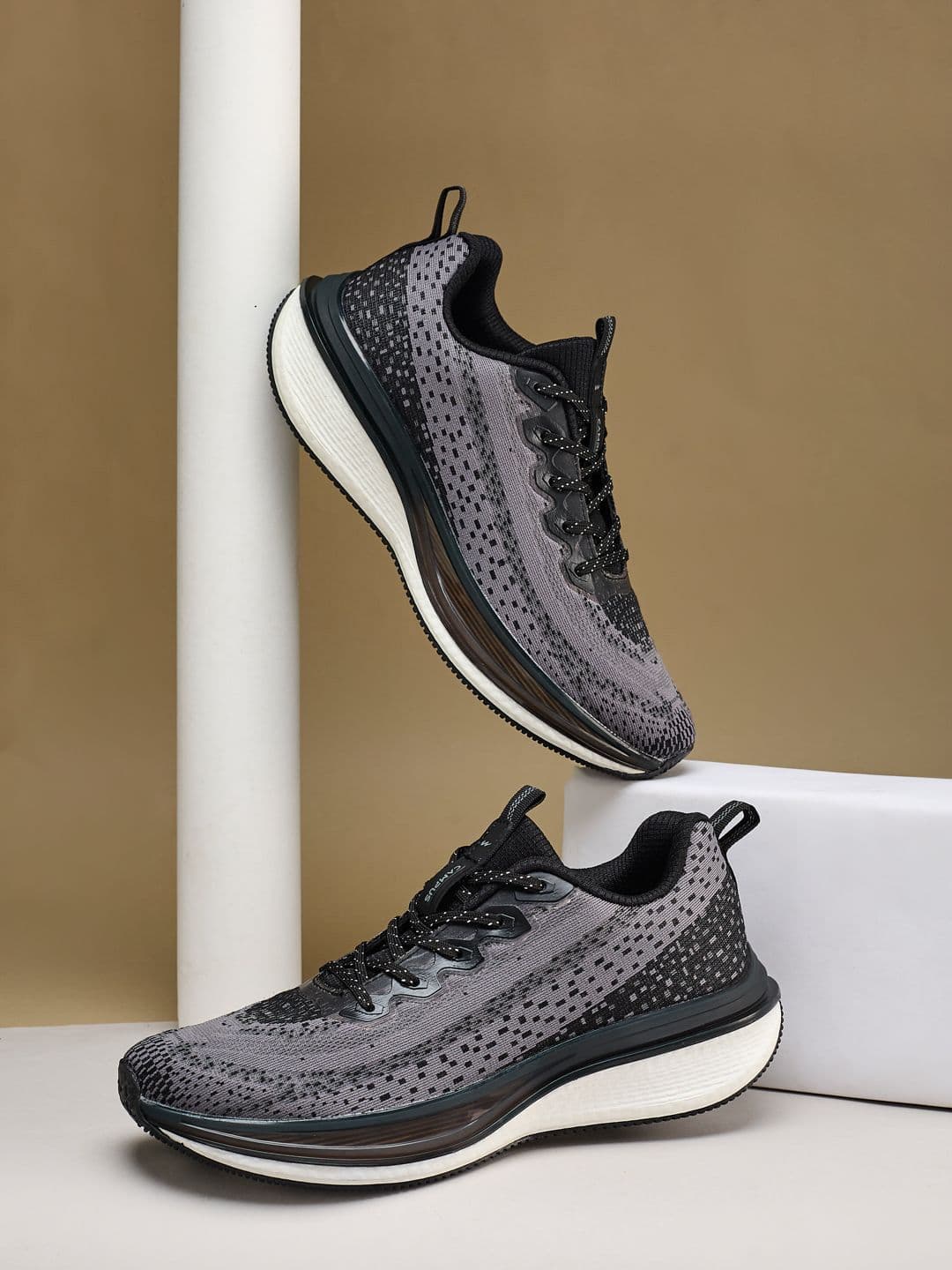 Campus ACCESS Men Mesh Non-Marking Lace-Ups Running Shoes - view 1