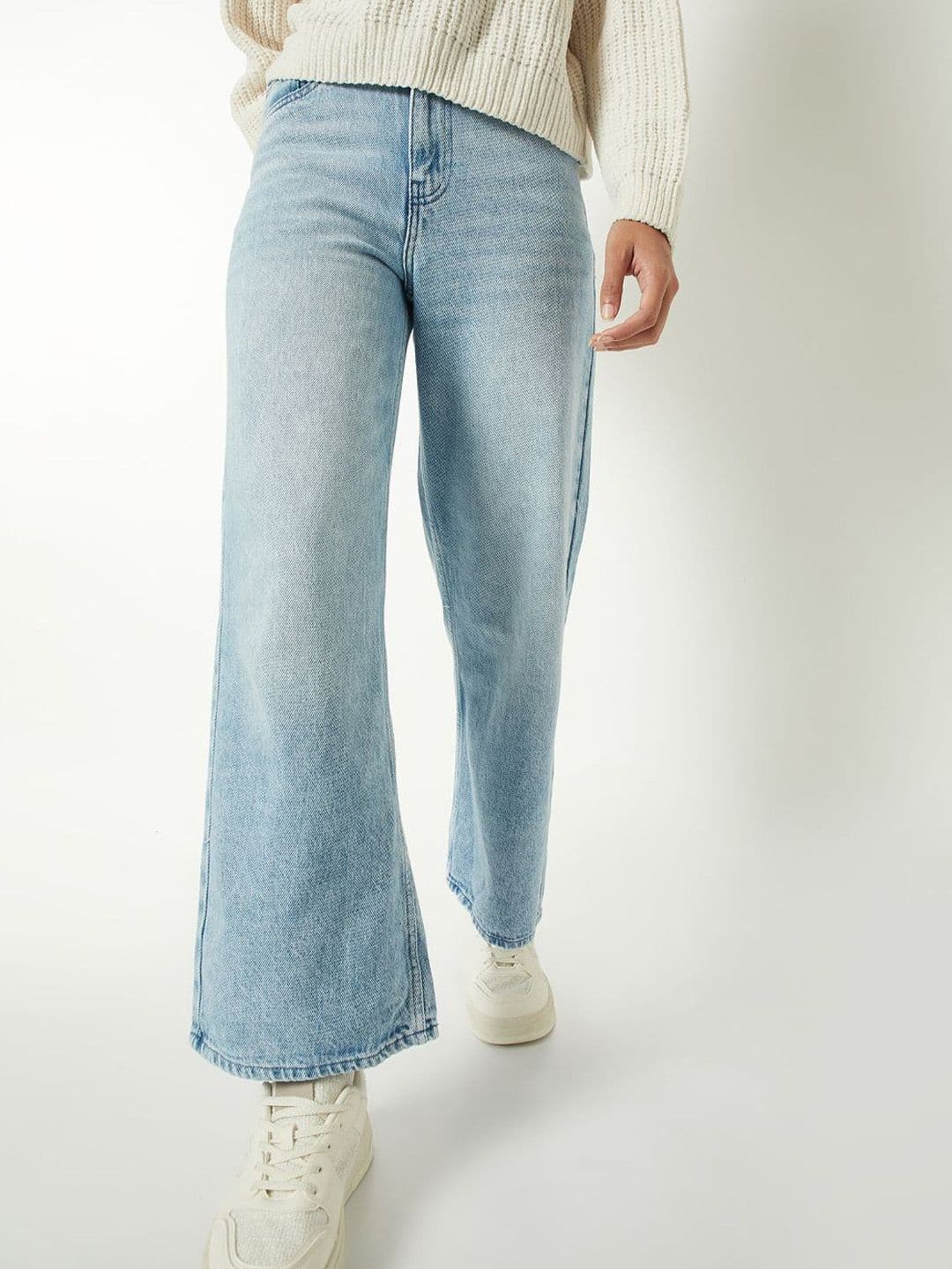 max Women Wide Leg Fit Mid-Rise Light Fade Cotton Jeans - view 1