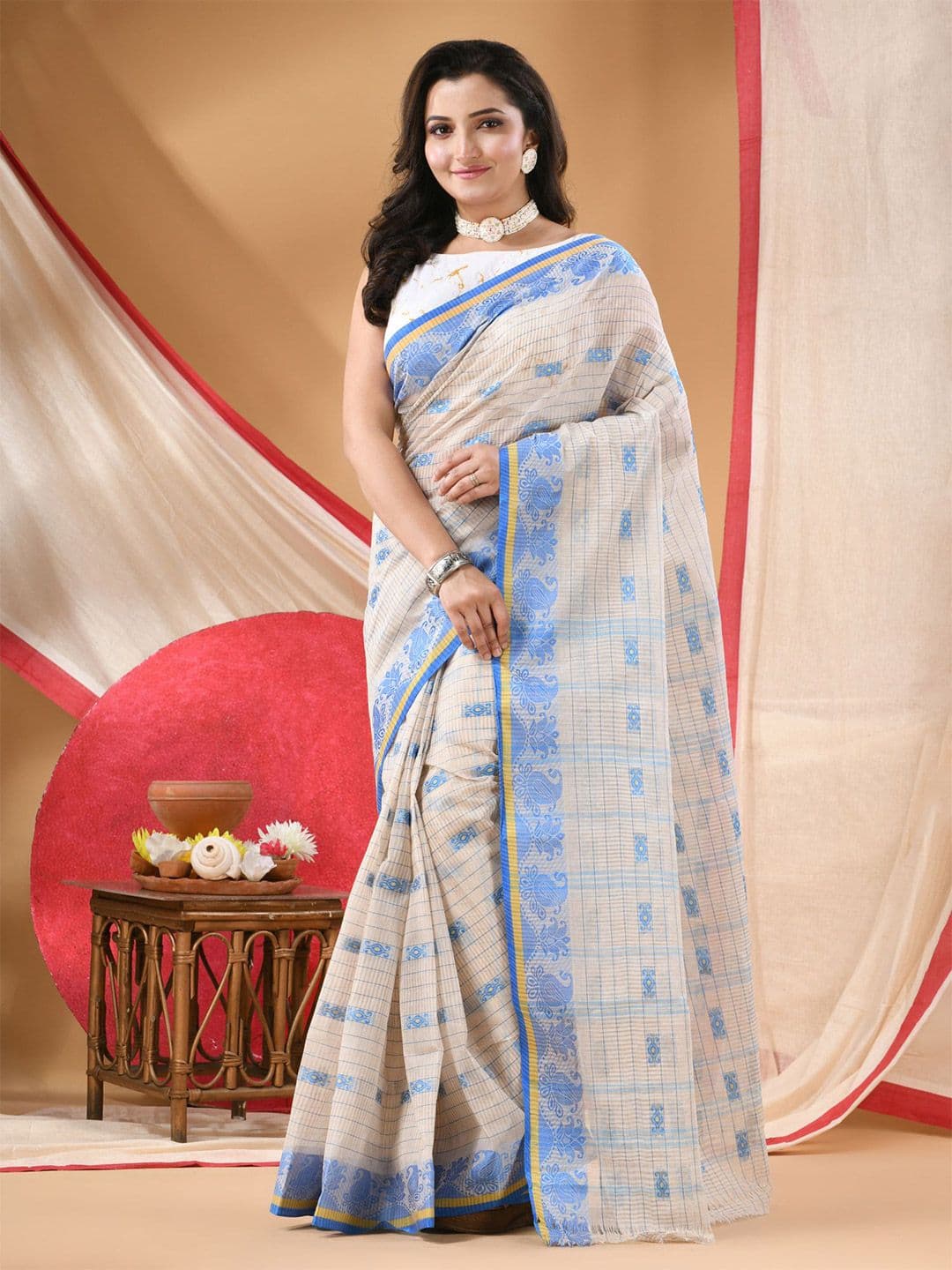 DESH BIDESH Woven Design Pure Cotton Saree - view 1