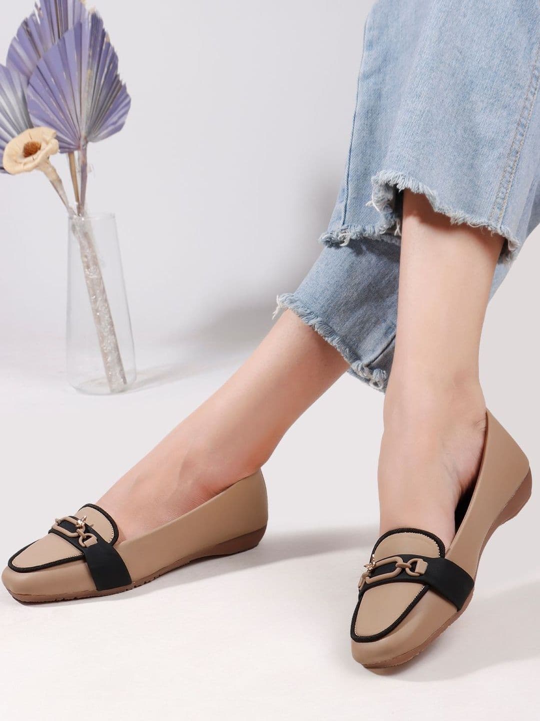 DressBerry Women Beige Square Toe Slip-On Mojaris Flats - view 1