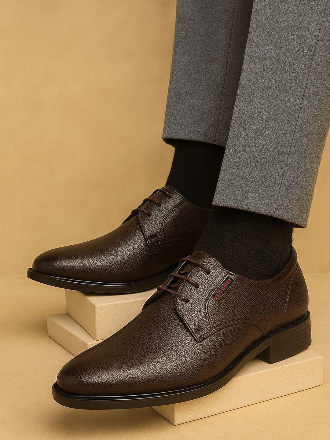 Red Chief Men Brown Leather Formal Derby Shoes - view 1