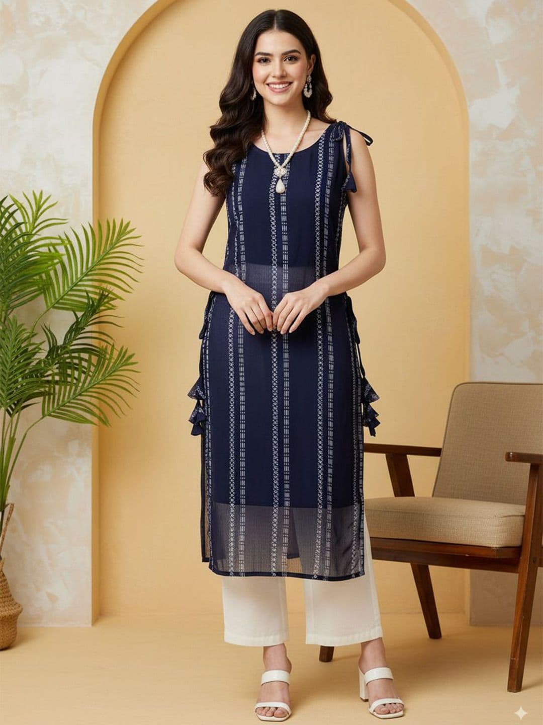 LIPS CROWN Women Floral Printed Halter Neck Kurta - view 1