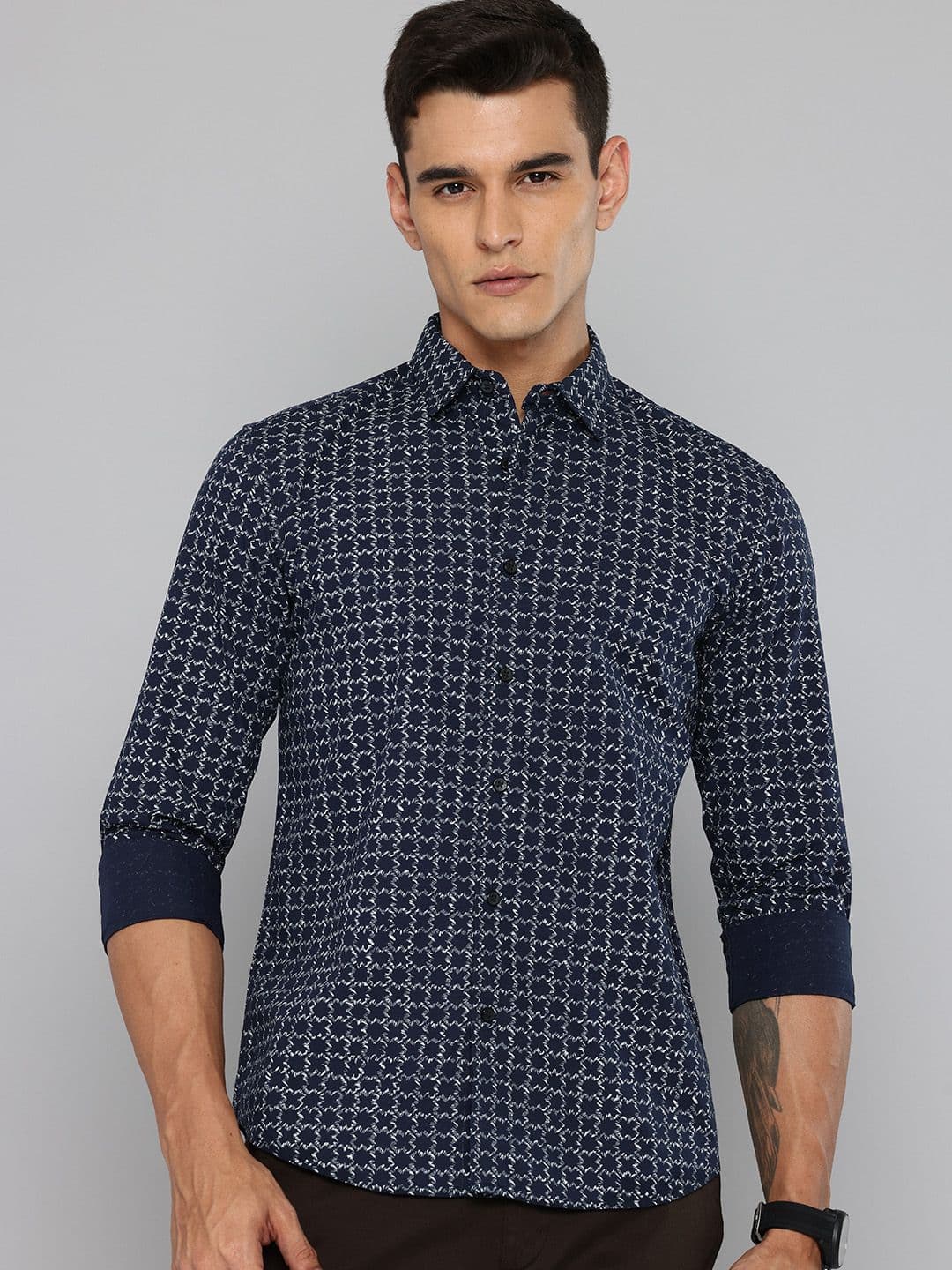 Flying Machine Pure Cotton Slim Fit Abstract Printed Casual Shirt - view 1