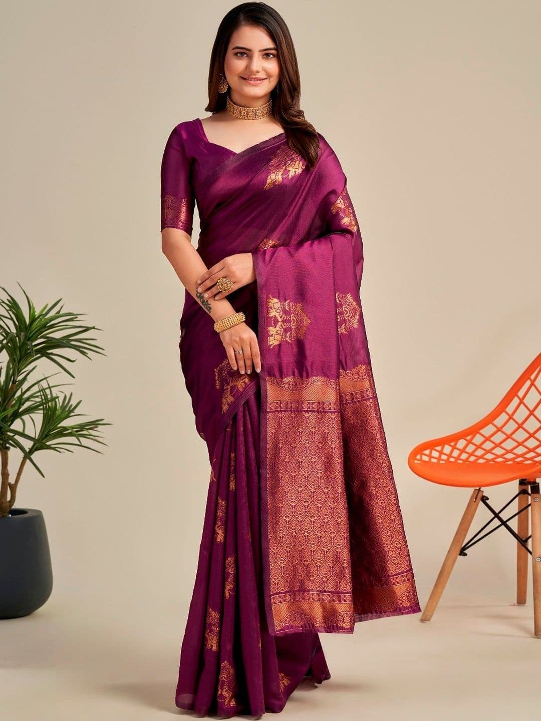 AVANTIKA FASHION Ethnic Motifs Woven Design Zari Kanjeevaram Saree - view 1
