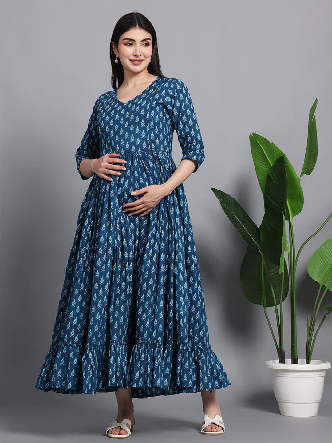 Gujari Women Ethnic Motifs Maxi Dress - view 1