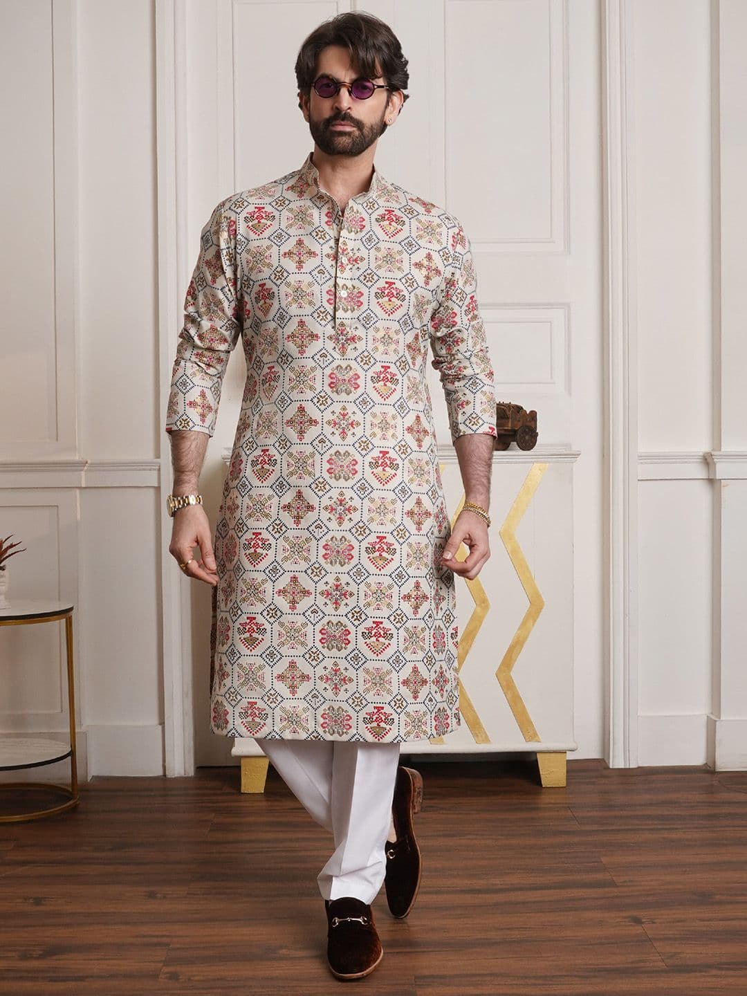 SOJANYA Men Cream-Coloured & Red Ethnic Motifs Printed Kurta - view 1