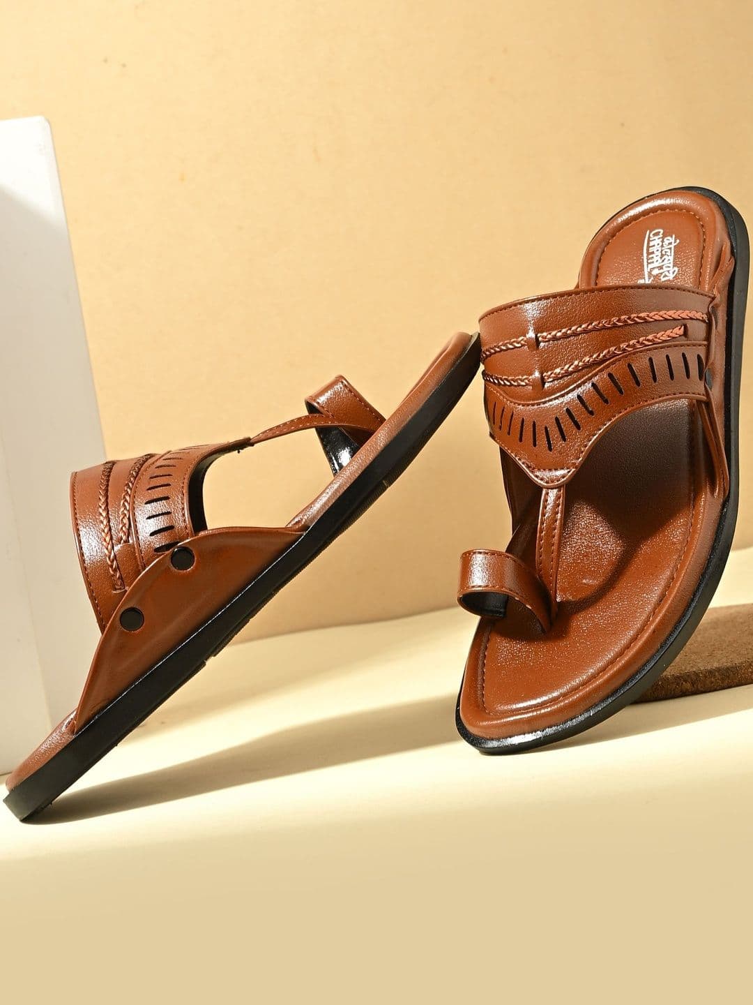 DODA Men Ethnic Comfort Sandals - view 1