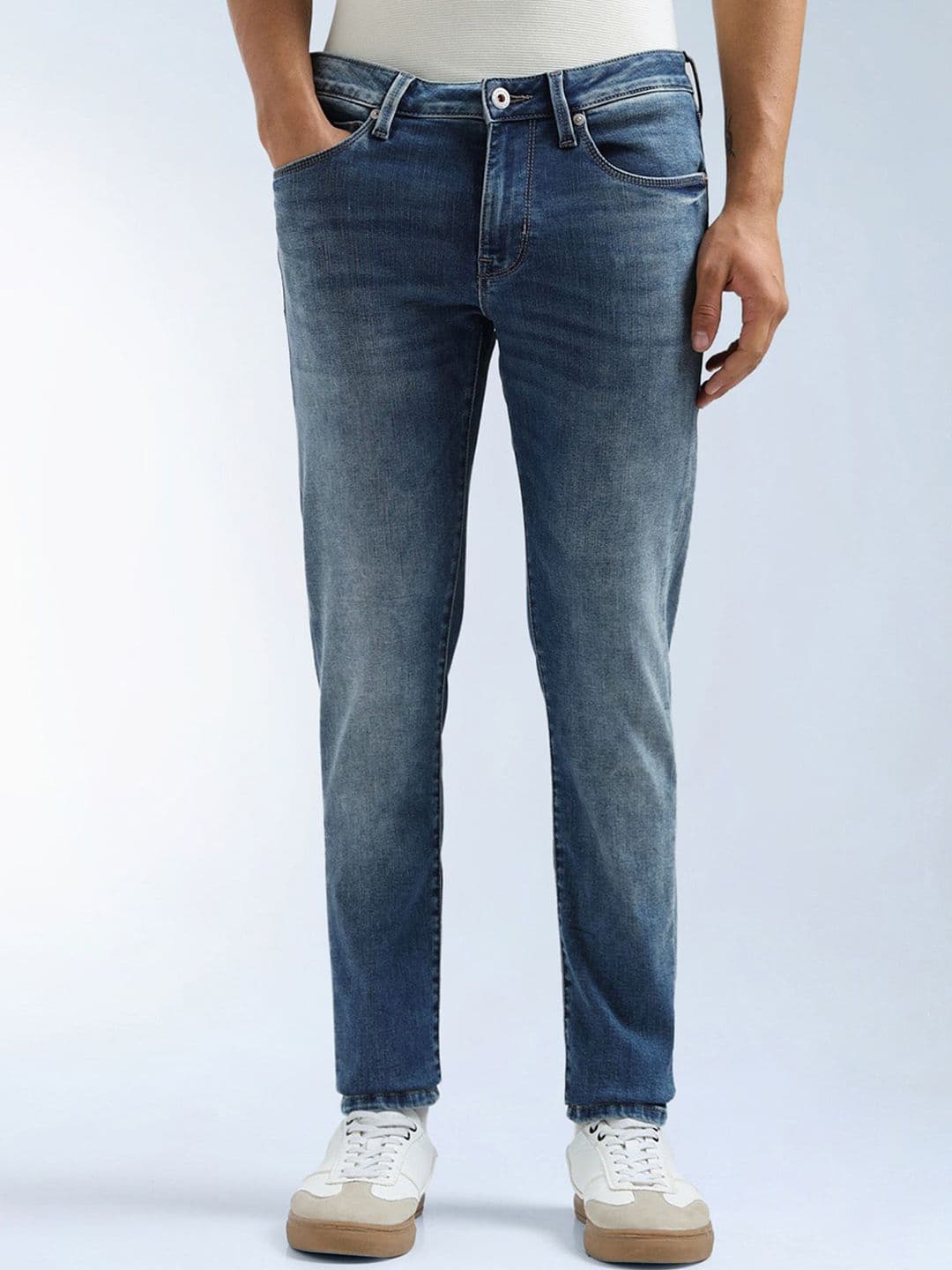 Flying Machine F-Lite Men Skinny Fit Mid-Rise Light Fade Stretchable Jeans - view 1
