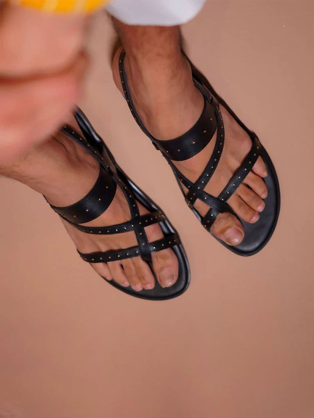 dmodot Pelle Nero Riveto Men Slip-On Leather Comfort Sandals - view 1