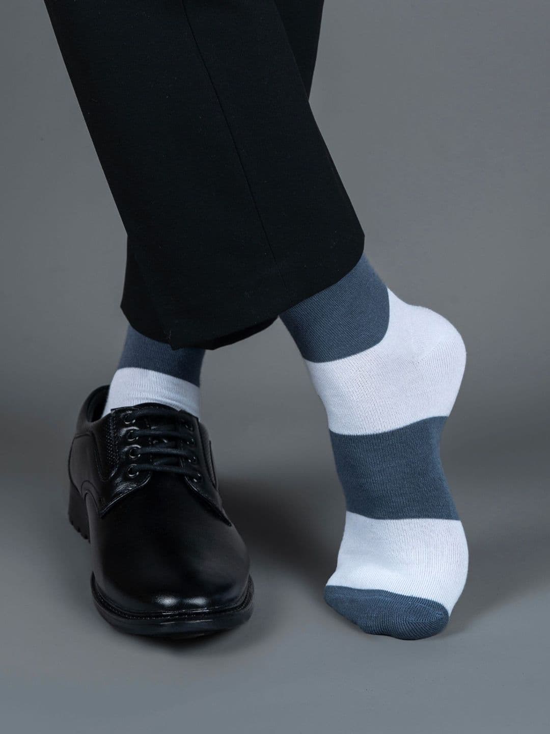 Sockscarving Men Striped Calf-Length Socks - view 1