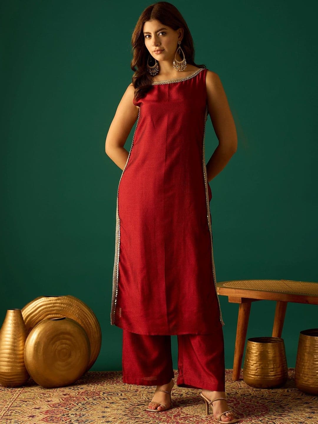 Varanga Women Regular Sequinned Kurta with Trousers - view 1