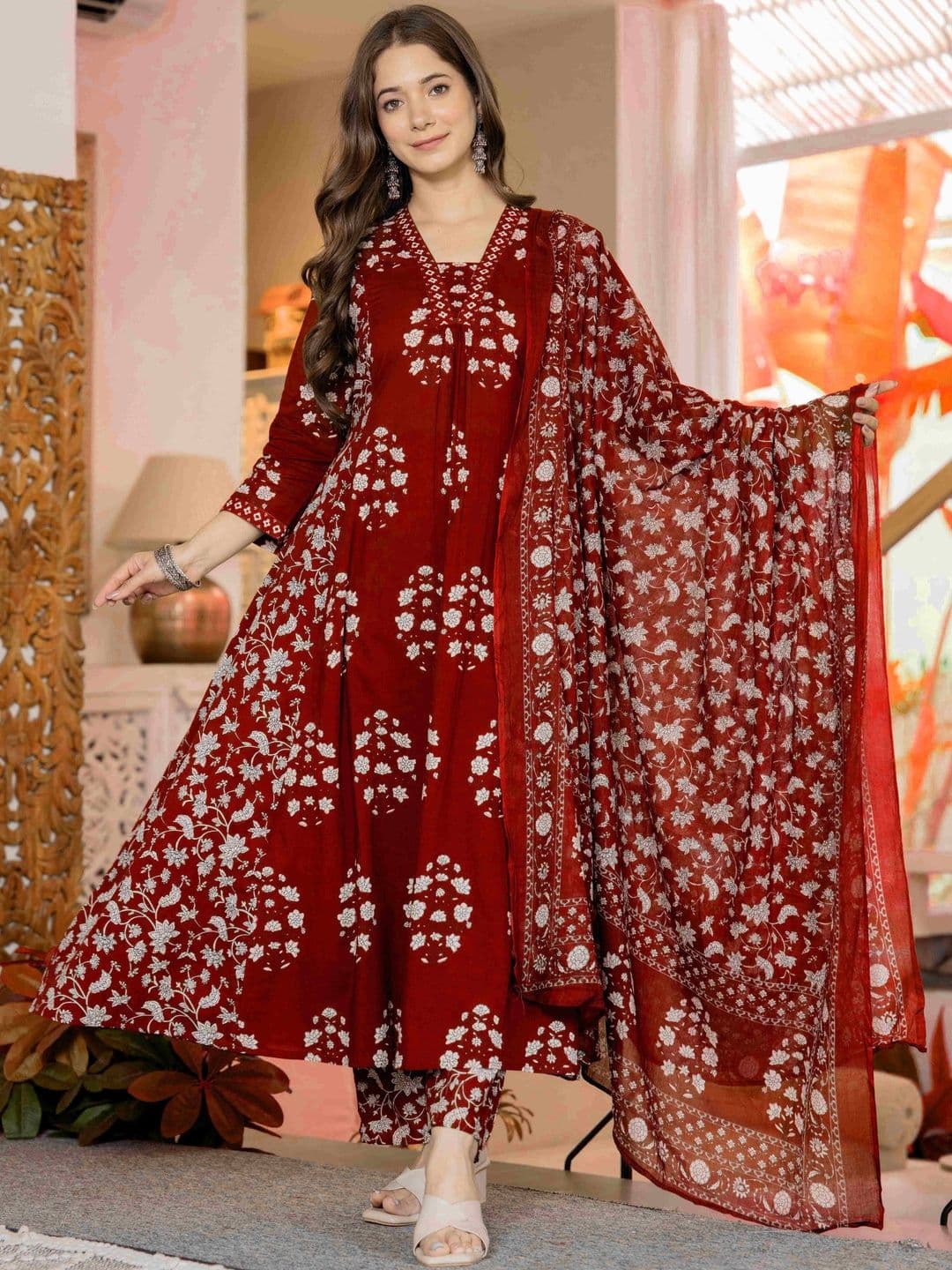 PARTHVI Women Floral Printed Regular Pure Cotton Kurta Set With Dupatta - view 1