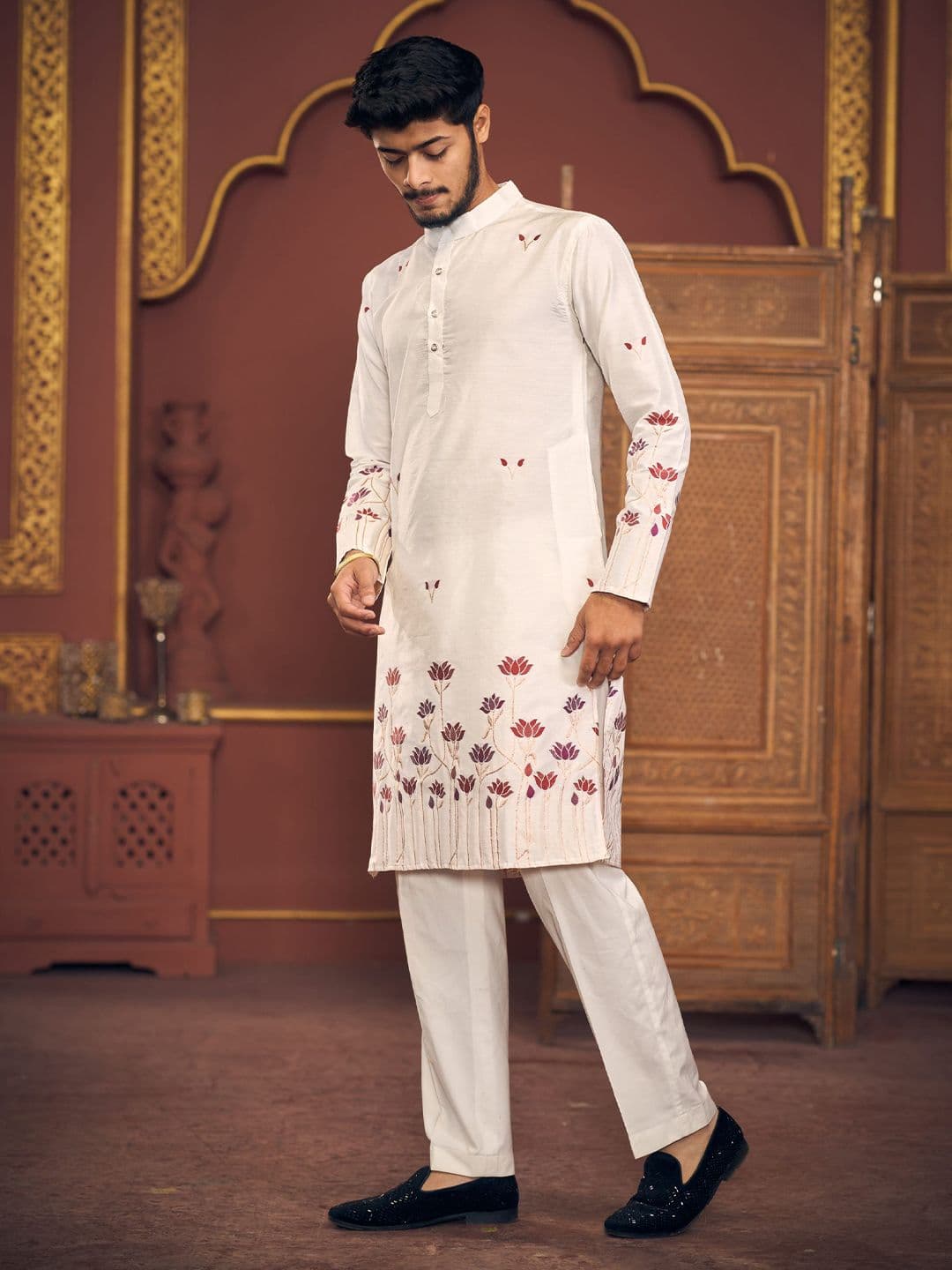 House Of Sanskruti Men Woven Design Kurta - view 1