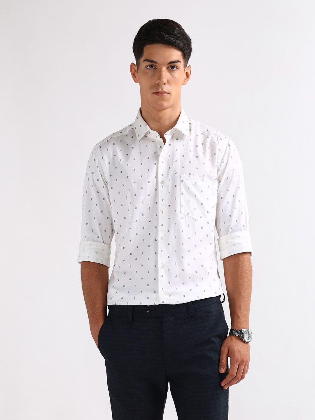 Arrow Manhattan Micro Ditsy Print Pure Cotton Cutaway Collar Slim Fit Formal Shirt