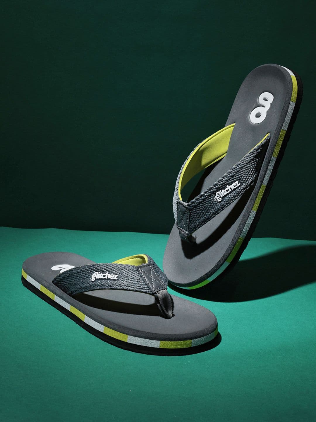 glitchez Men Colourblocked Rubber Thong Flip-Flops - view 1