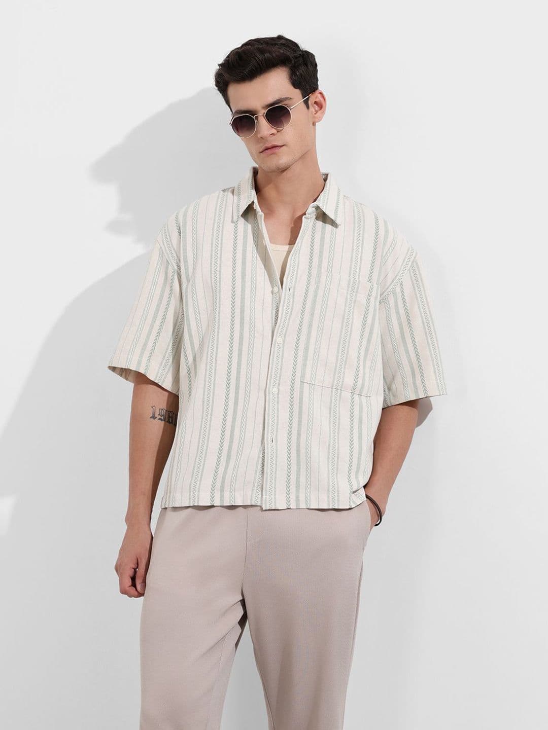 The Indian Garage Co Men Boxy Fit Vertical Striped Spread Collar Casual Shirt - view 1