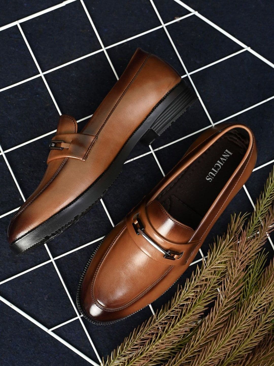 INVICTUS Men Round-Toe Formal Loafers - view 1