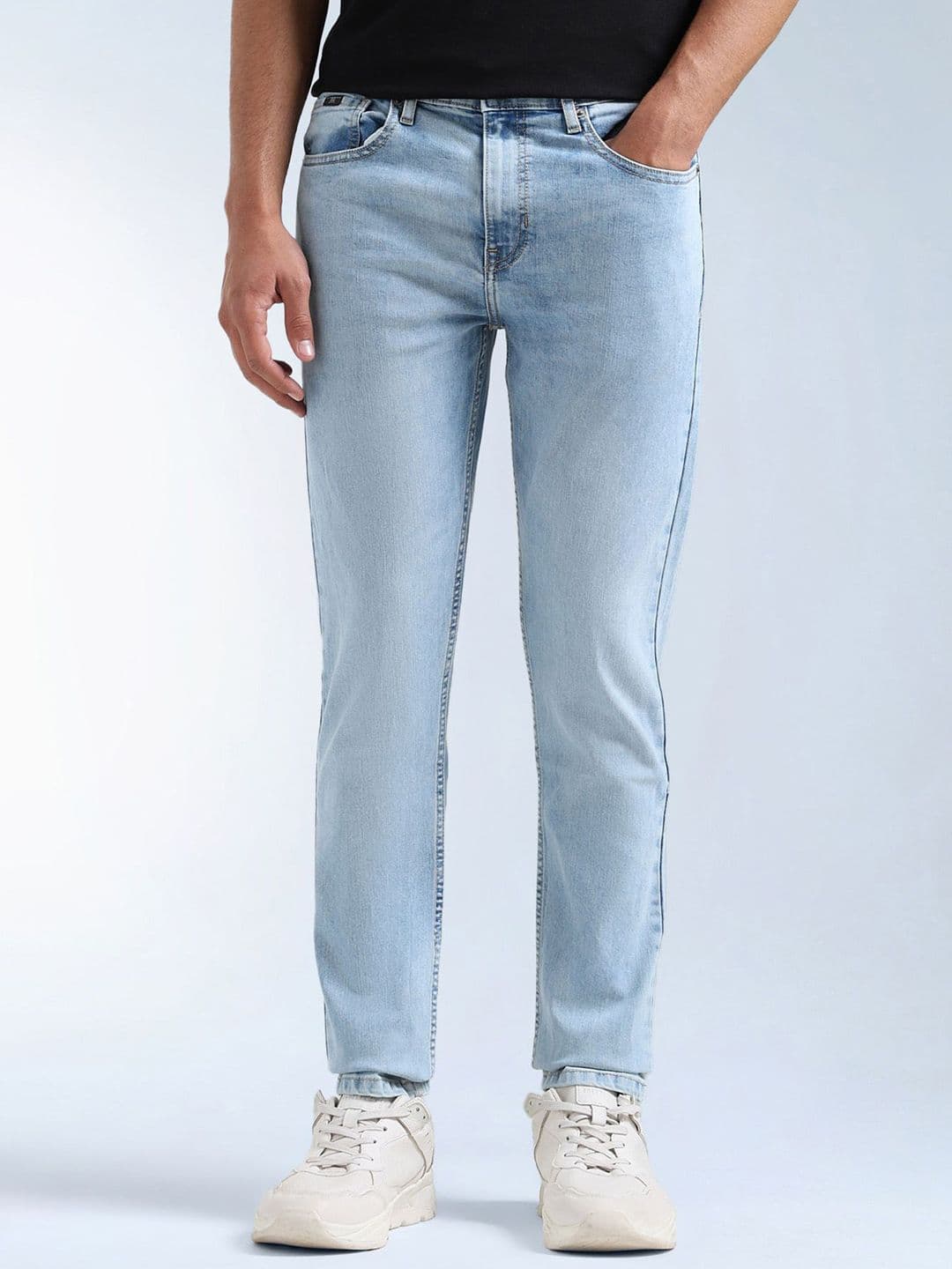 Flying Machine Mrtf Men Tapered Fit Low-Rise Cotton Light Fade Jeans - view 1