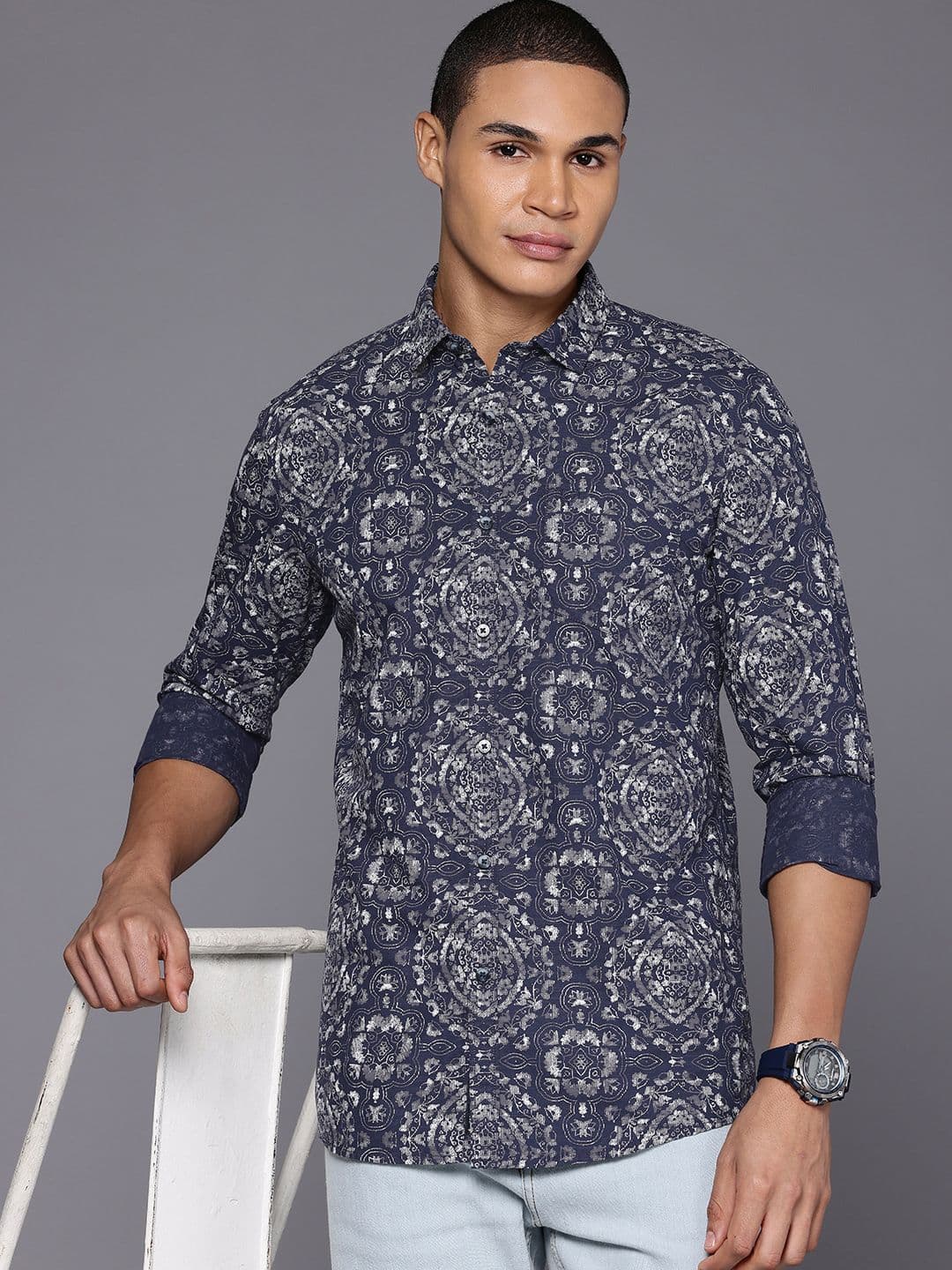 Allen Solly Pure Cotton Custom Fit Ethnic Motifs Printed Casual Shirt - view 1
