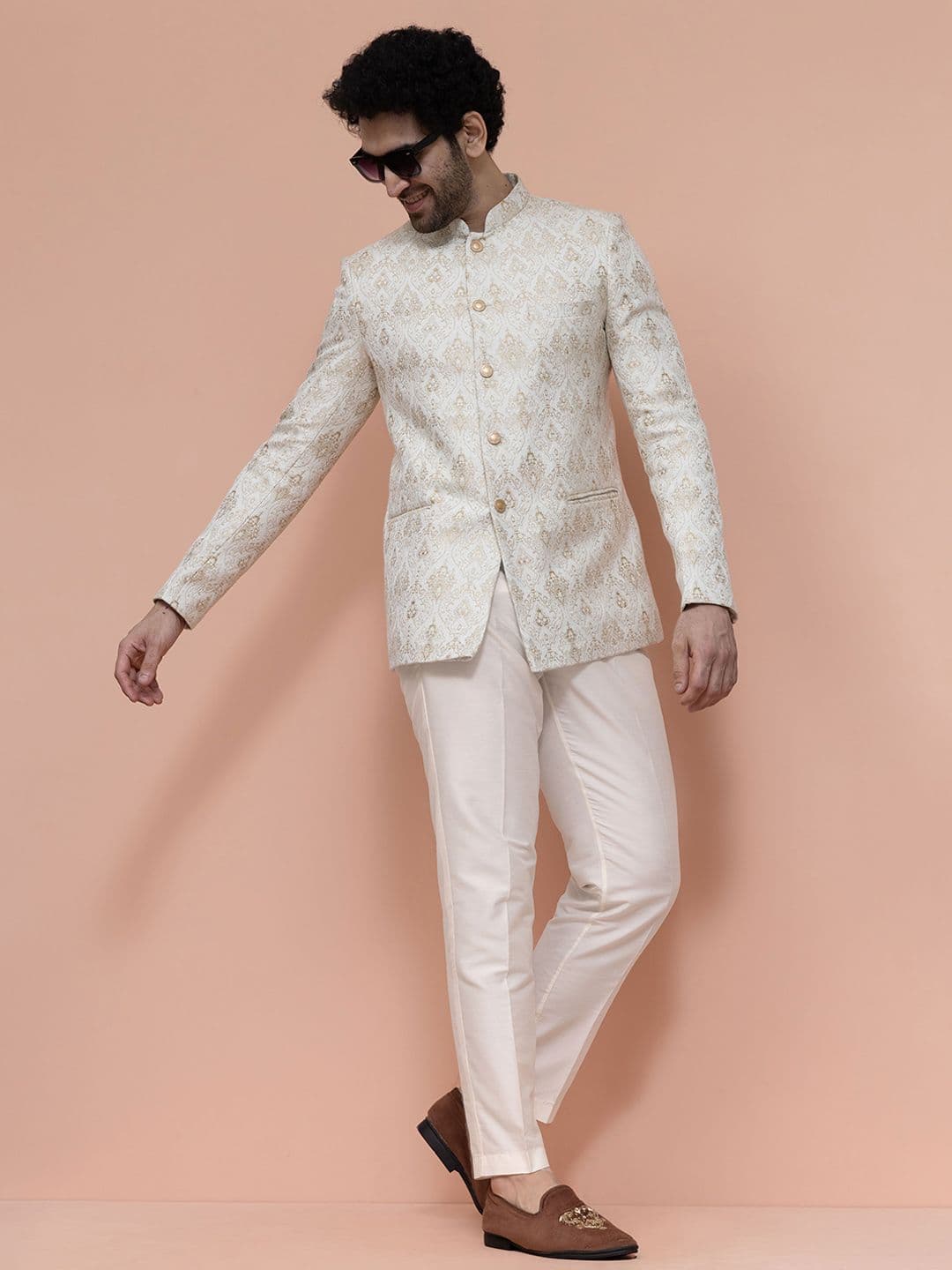 KISAH Men Off White Ethnic Motifs Woven Design Jodhpuri Bandhgala Trouser Set