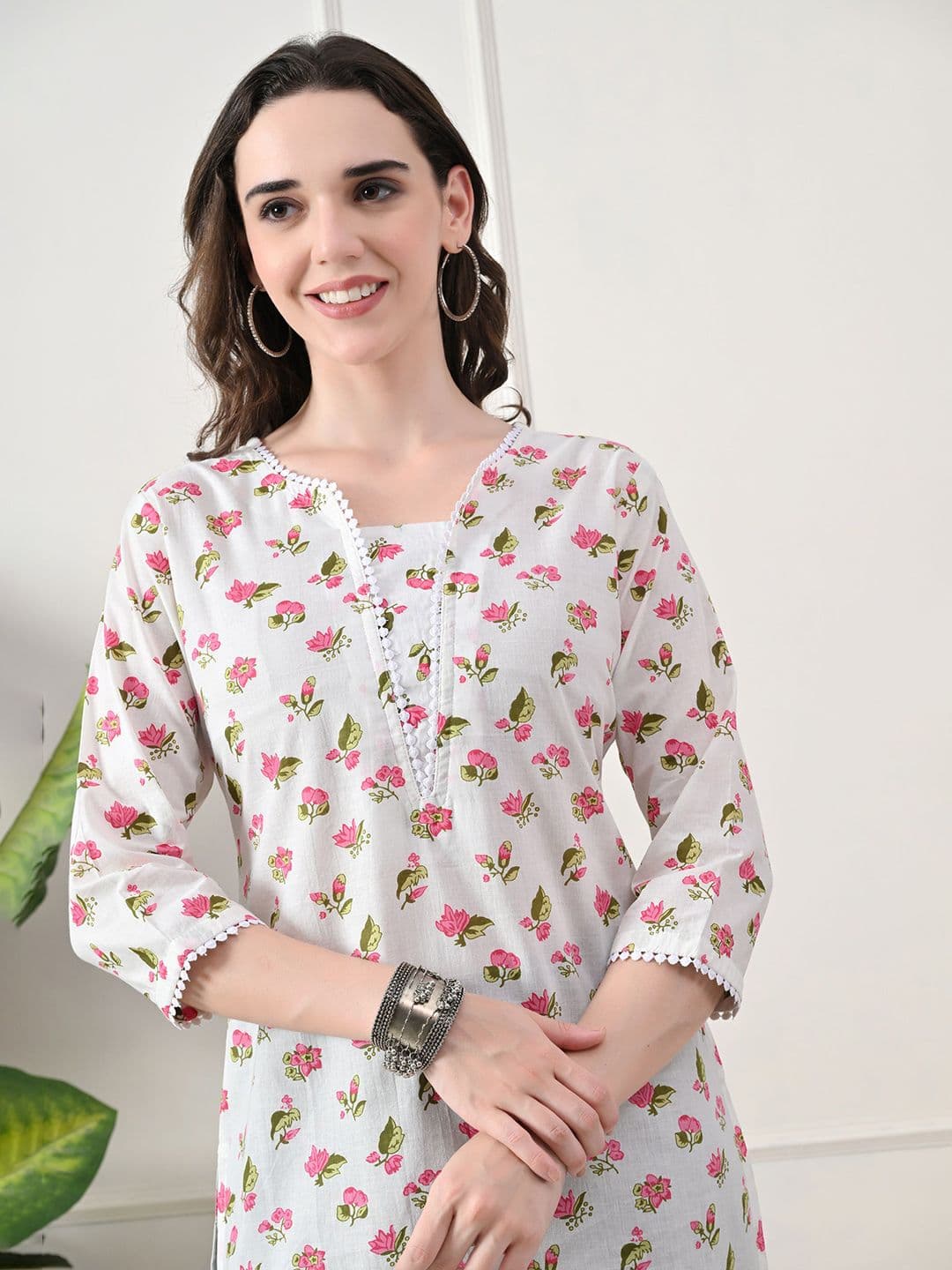 Vaimiya Women Floral Printed Square Neck Pure Cotton Kurti - view 1