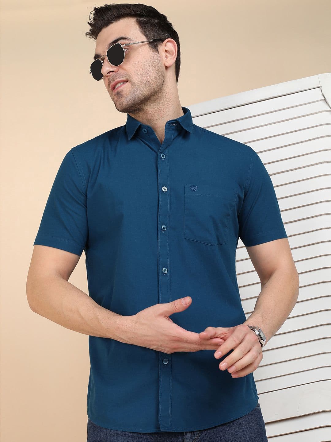 Sam and Jack Men Smart Slim Fit Solid Spread Collar Cotton Casual Shirt - view 1