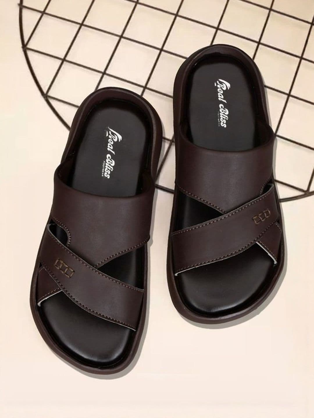REAL BLISS FOOTWEAR Men Synthetic Leather Non Slip Lightweight Comfort Sandals - view 1