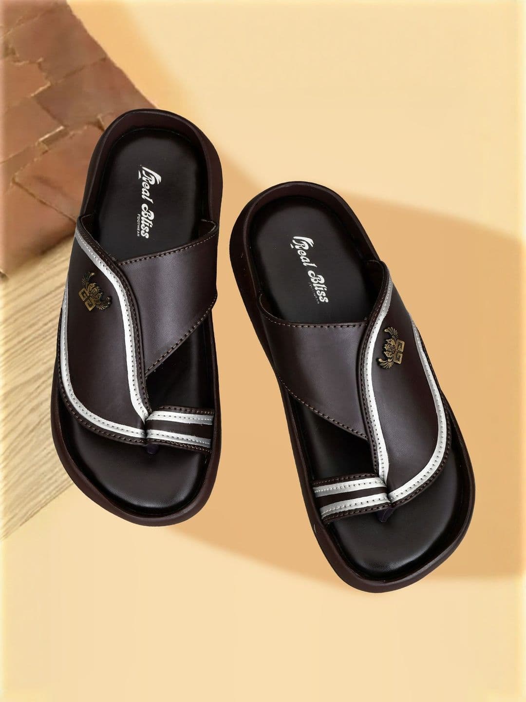 REAL BLISS FOOTWEAR Men Synthetic Leather Non Slip Lightweight Comfort Sandals - view 1