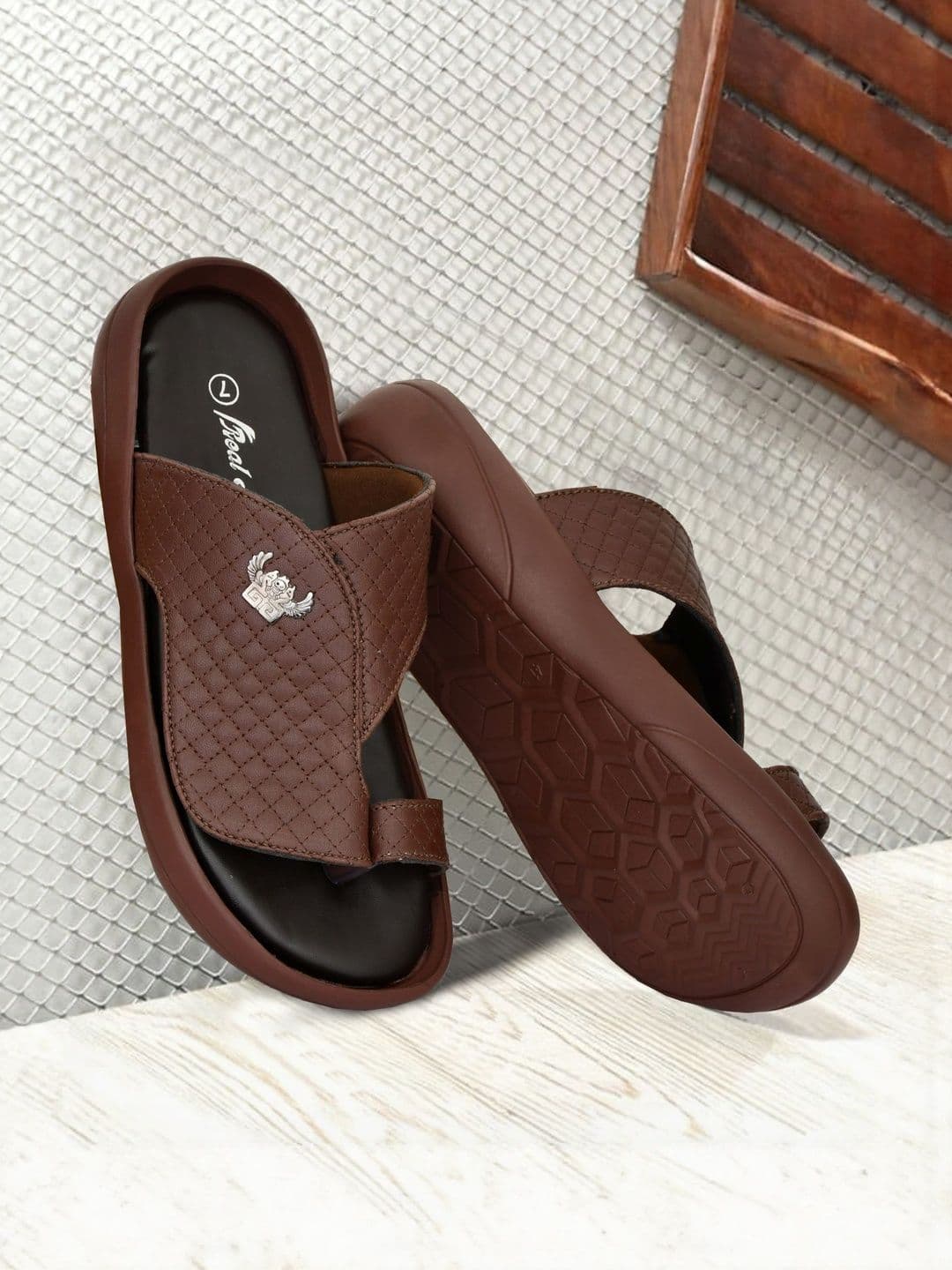 REAL BLISS FOOTWEAR Men Synthetic Leather Non Slip Lightweight Comfort Sandals - view 1