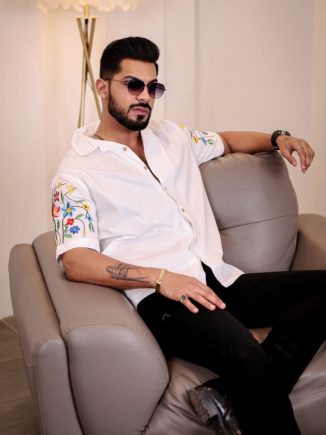 Eszett Floral Self Design Spread Collar Casual Linen Shirt - view 1