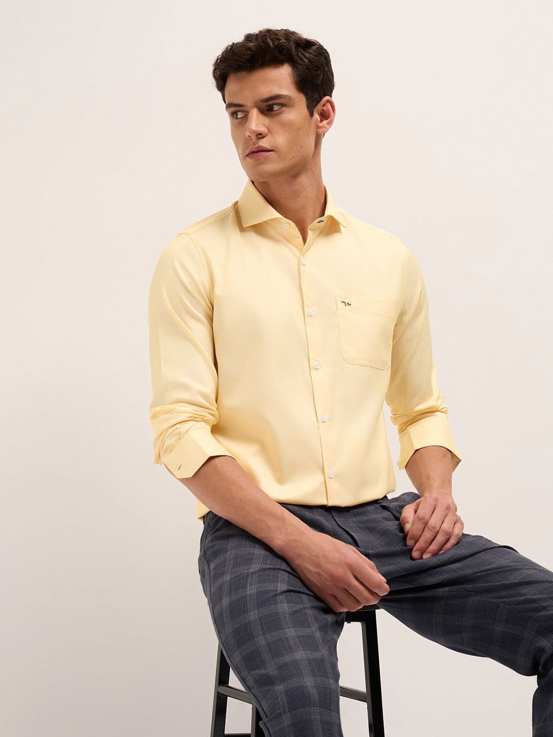 THE BEAR HOUSE Herringbone Woven Design Tailored Fit Formal Shirt - view 1