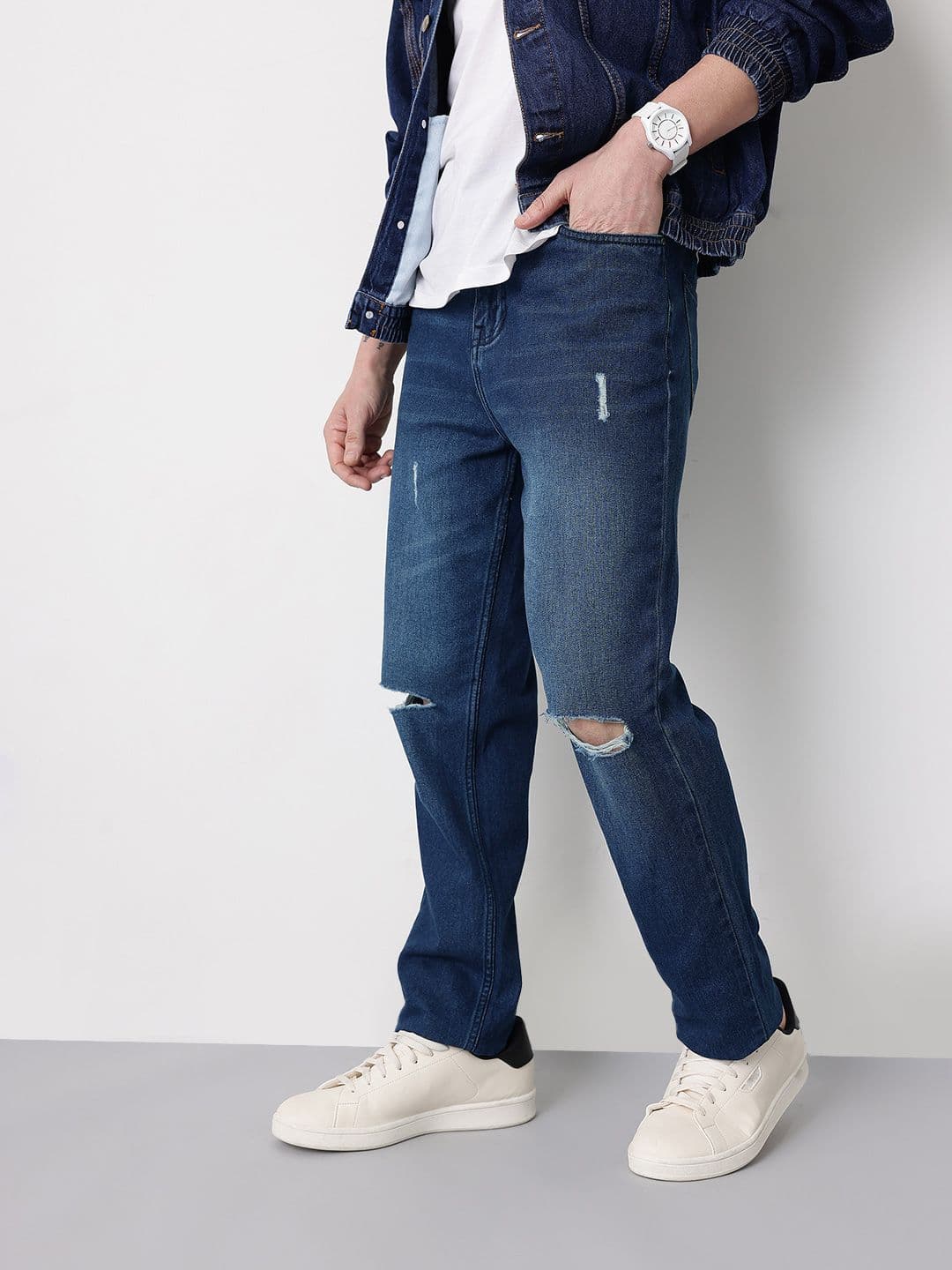 Mast & Harbour Men Mid-Rise Pure Cotton Low Distress Light Fade Relaxed Tapered Fit Jeans - view 1