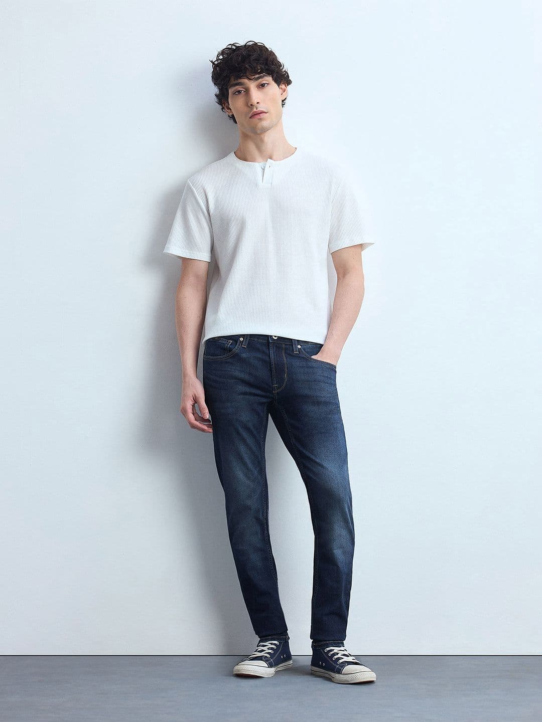 Flying Machine Men Skinny Fit Mid-Rise Light Fade Stretchable Jeans - view 1