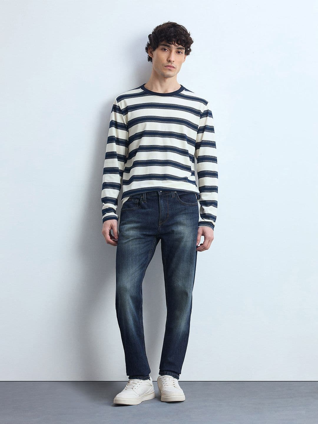 Flying Machine Men Slim Tapered Fit Mid-Rise Heavy Fade Stretchable Jeans - view 1