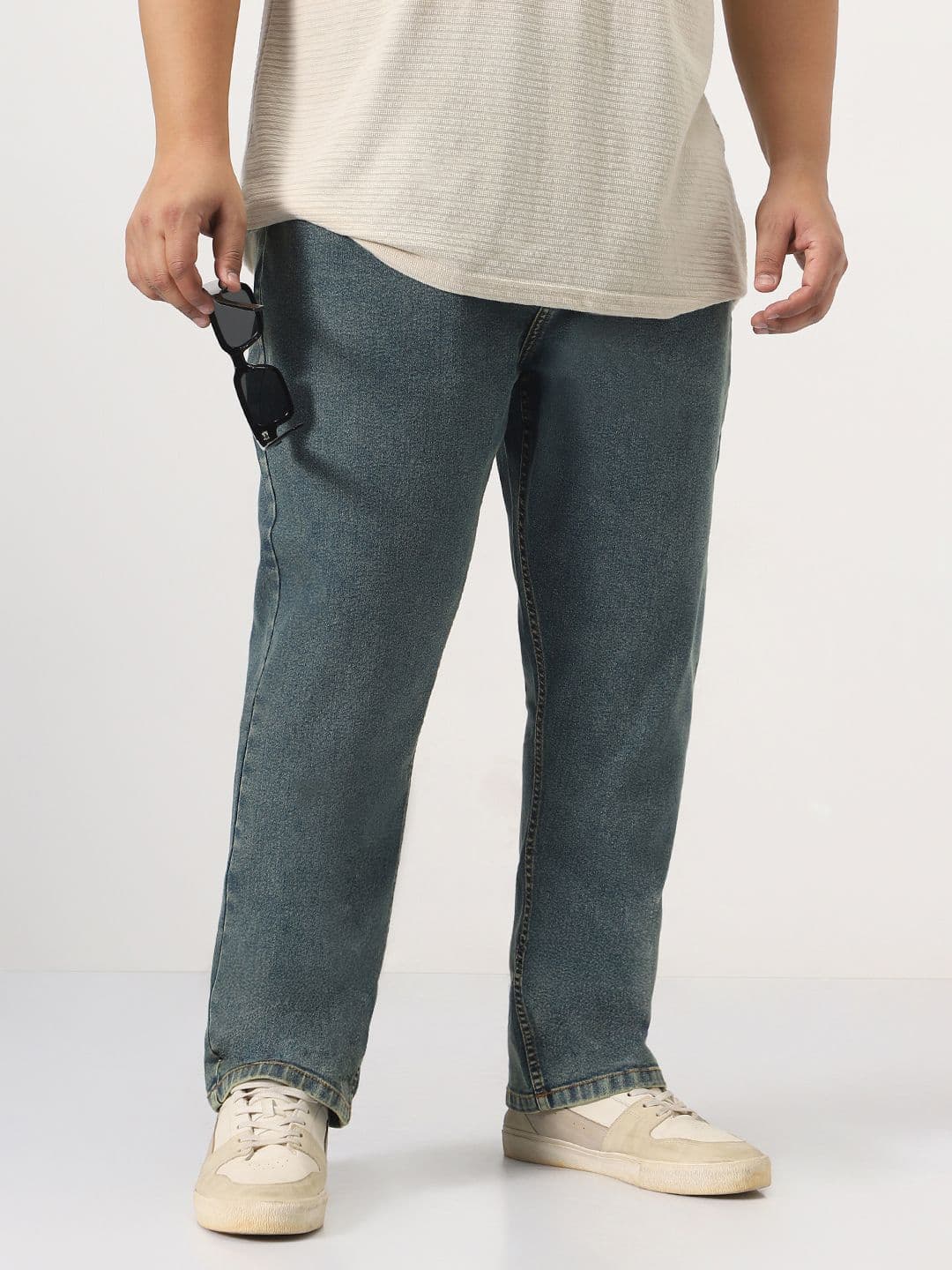 Urbano Plus Men Mid-Rise Straight Fit Heavy Washed Jeans - view 1